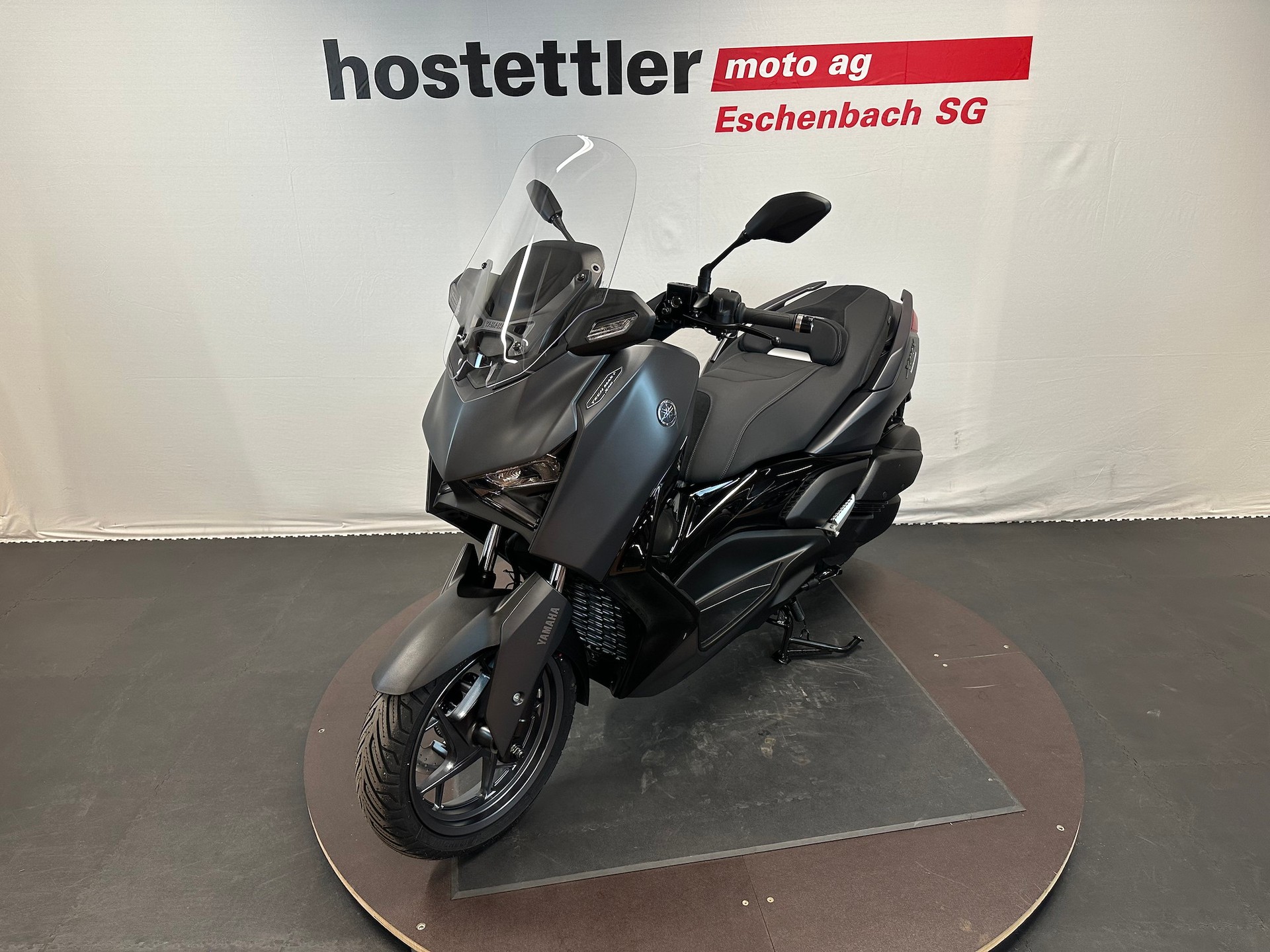 YAMAHA XMAX 300 Tech MAX+-image-2