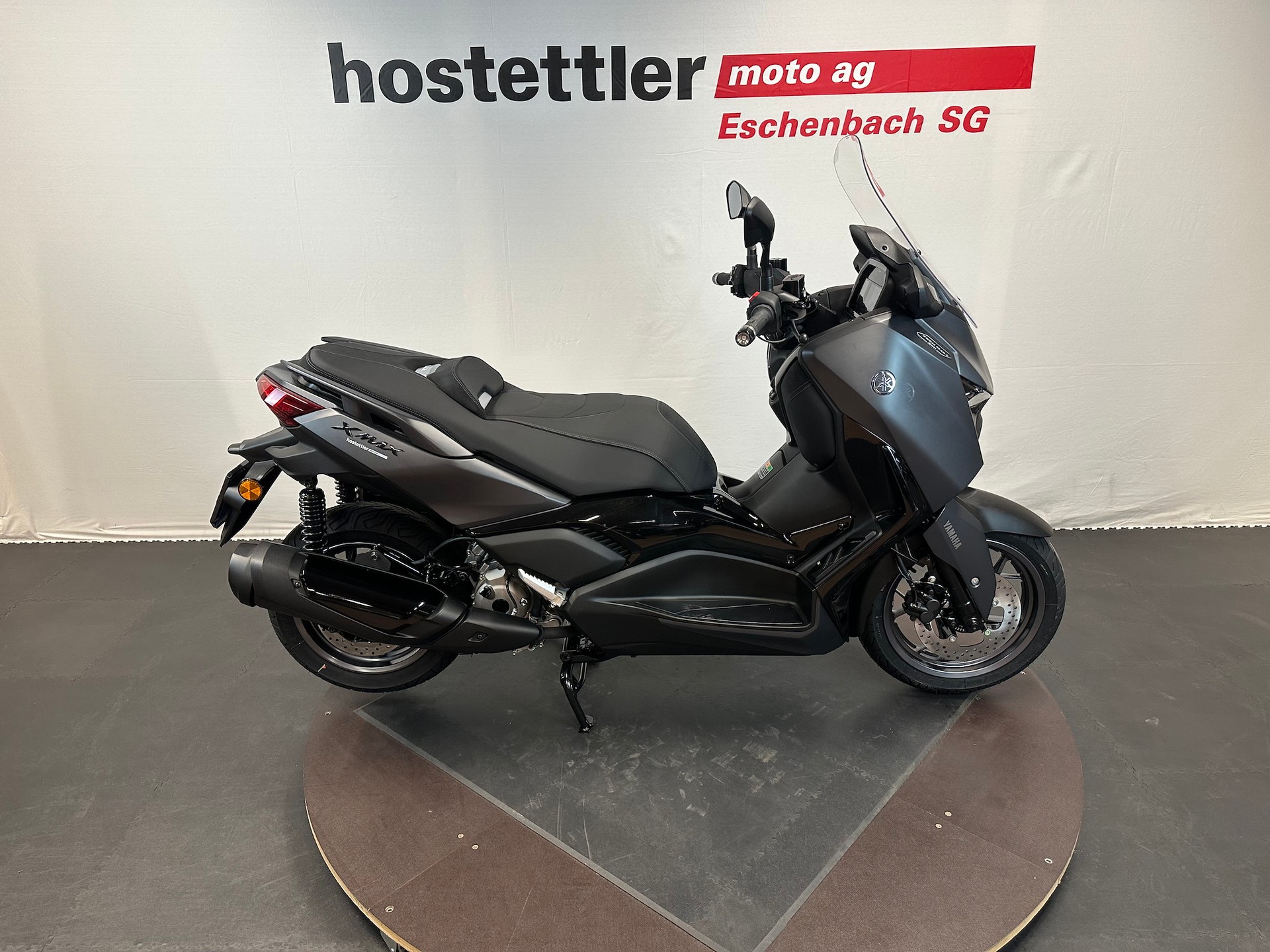 YAMAHA XMAX 300 Tech MAX+-image-1
