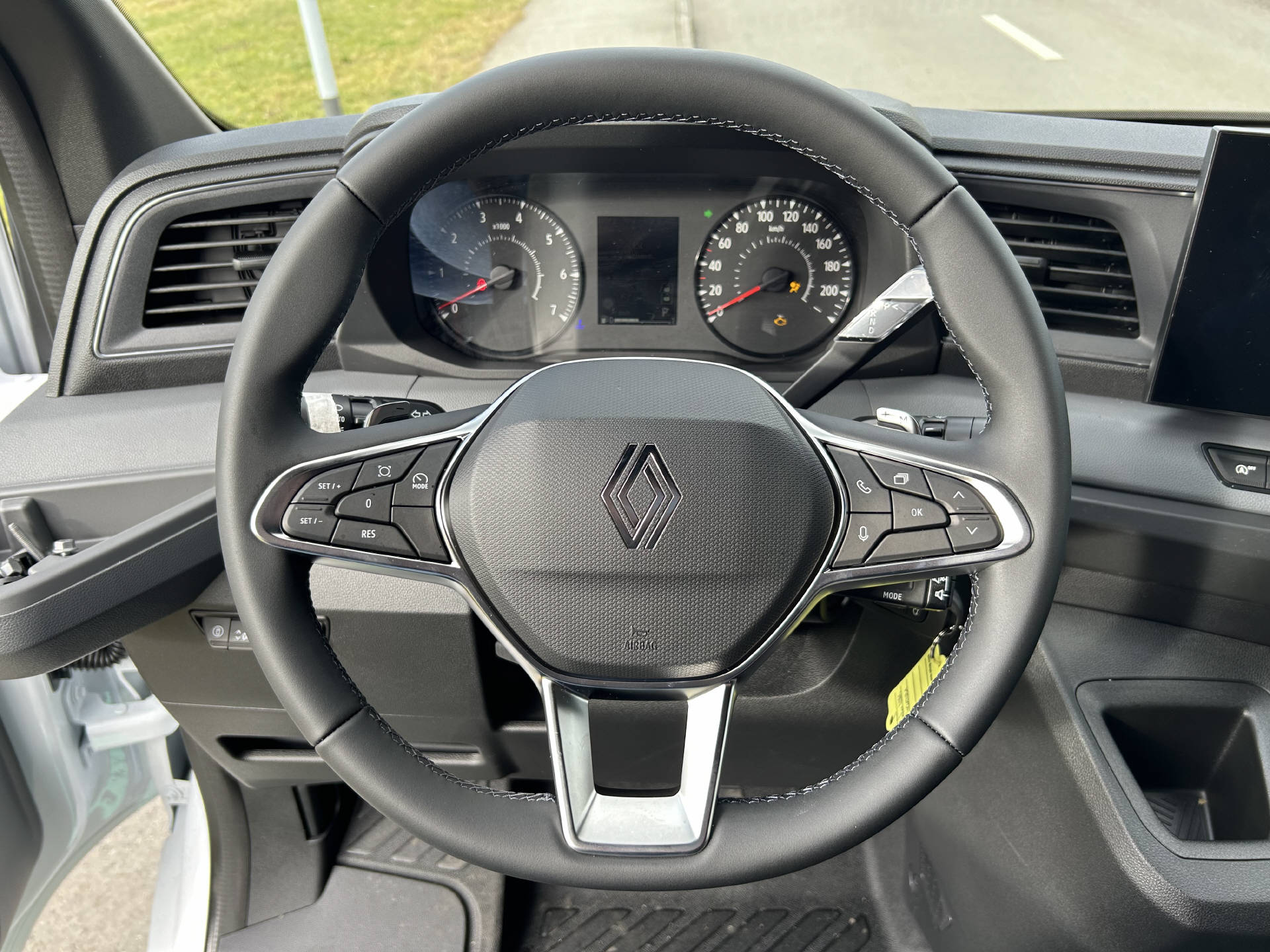 RENAULT Master Kaw. L3H3 150 PS Automat-image-13