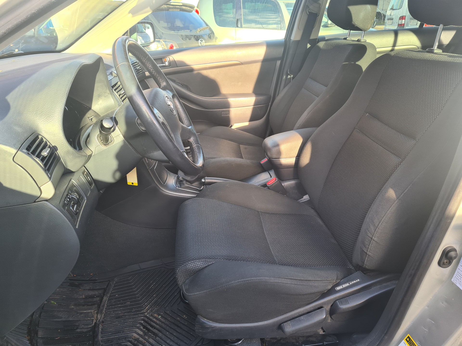 TOYOTA Avensis 2.2D-4 D CleanPower Linea Sol Sportswagon-image-8
