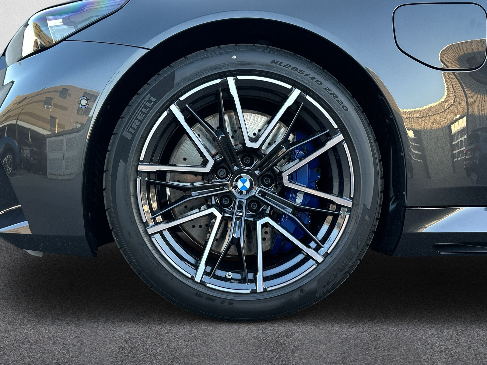 BMW M5 xDrive Touring-image-8