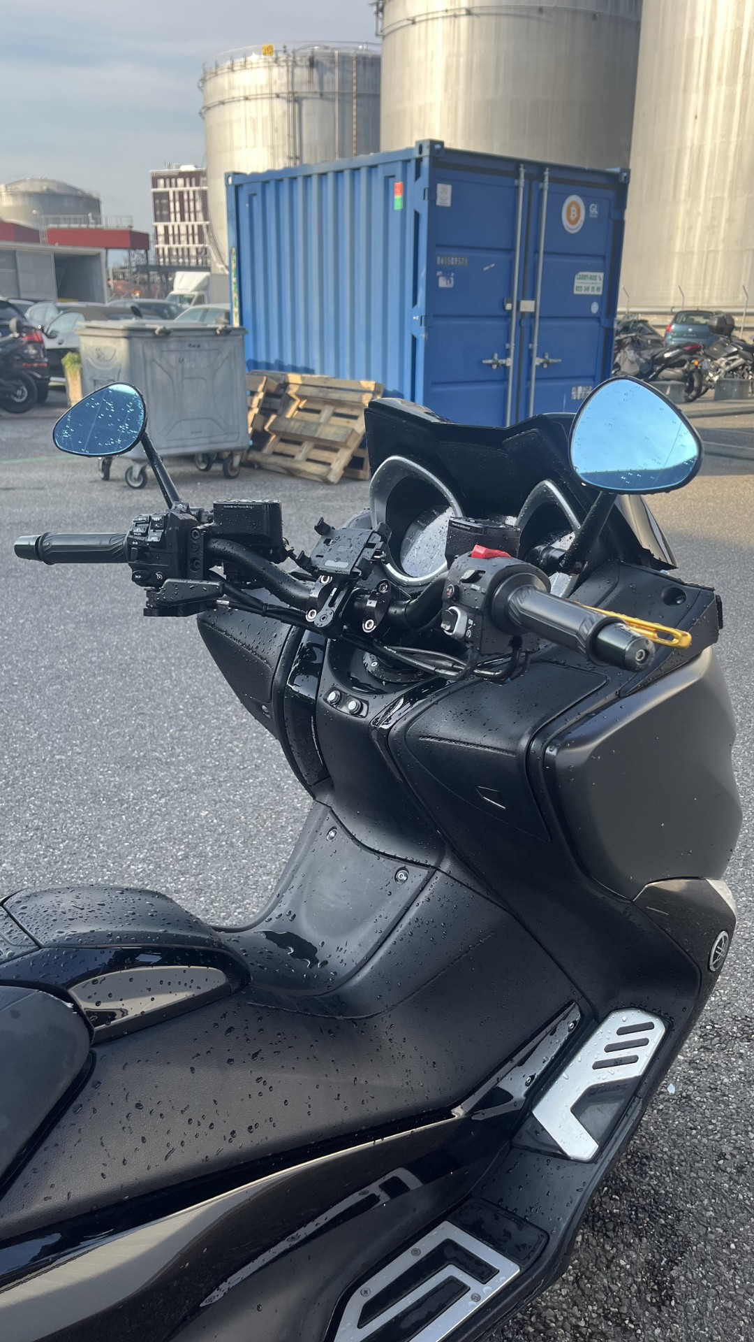YAMAHA T-MAX XP 530 DX ABS-image-5