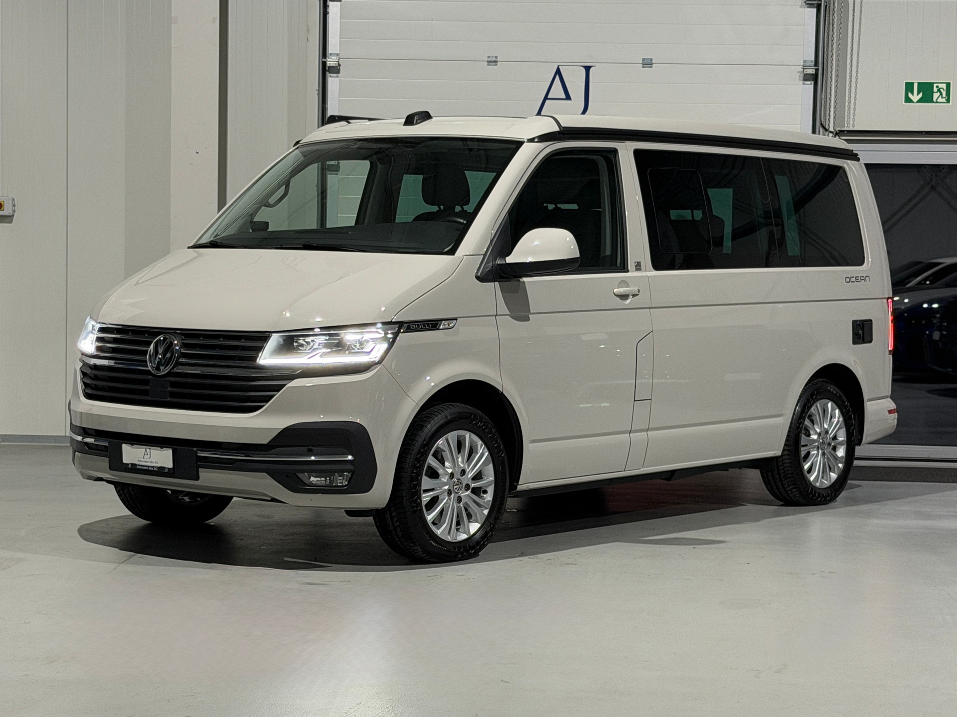 VW T6.1 California 2.0 TDI Ocean Liberty DSG Ascotgrau (CH) AHK 2.3T-showroom-element-2