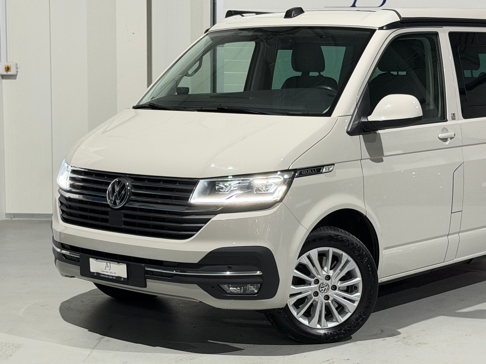 VW T6.1 California 2.0 TDI Ocean Liberty DSG Ascotgrau (CH) AHK 2.3T-showroom-element-1