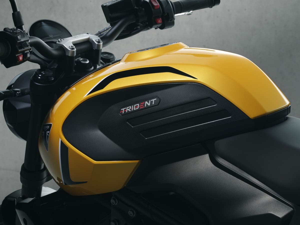 TRIUMPH TRIUMPH TRIDENT 660-image-13