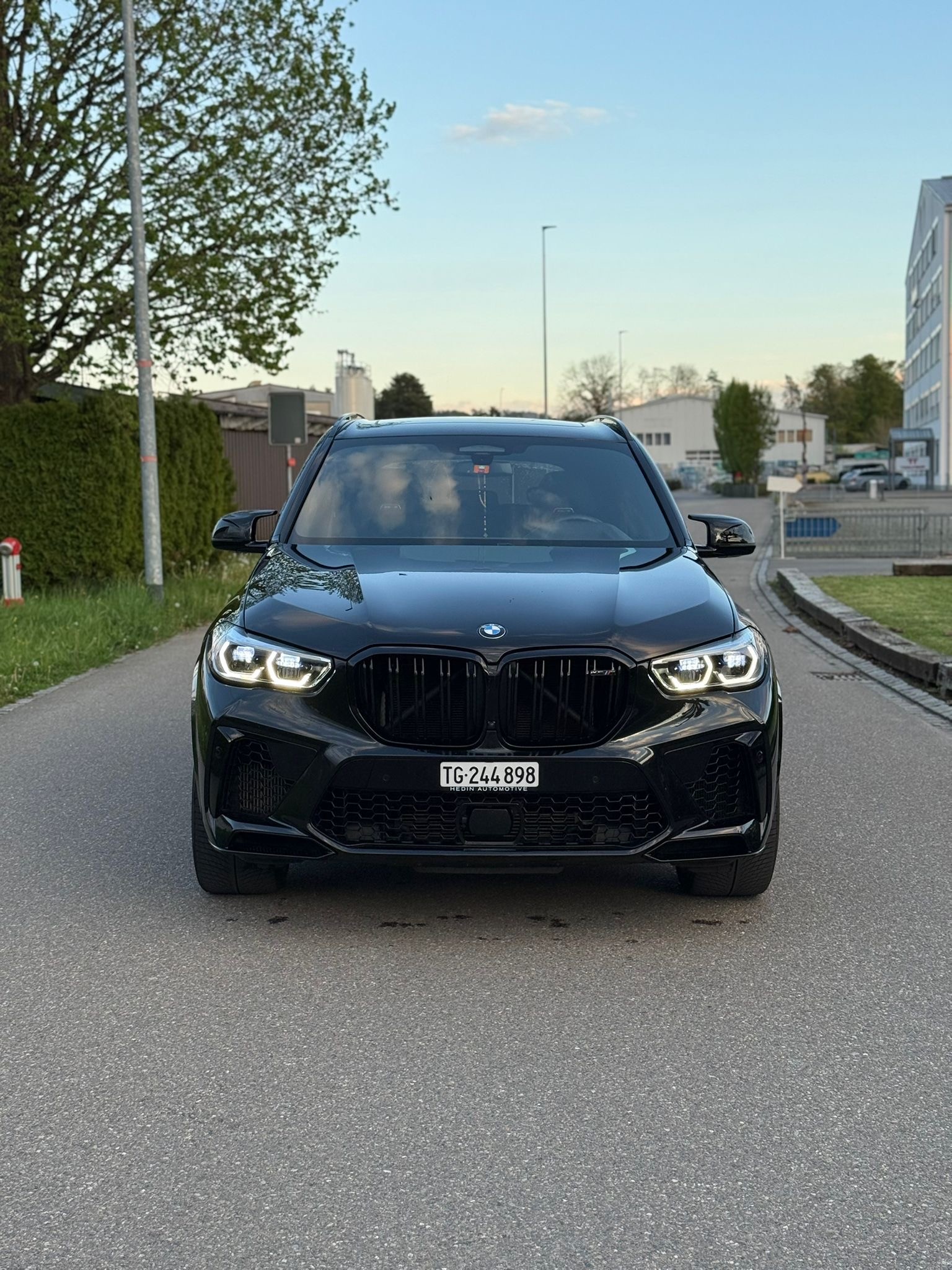 BMW X5M Competition Steptronic Competition-showroom-element-2