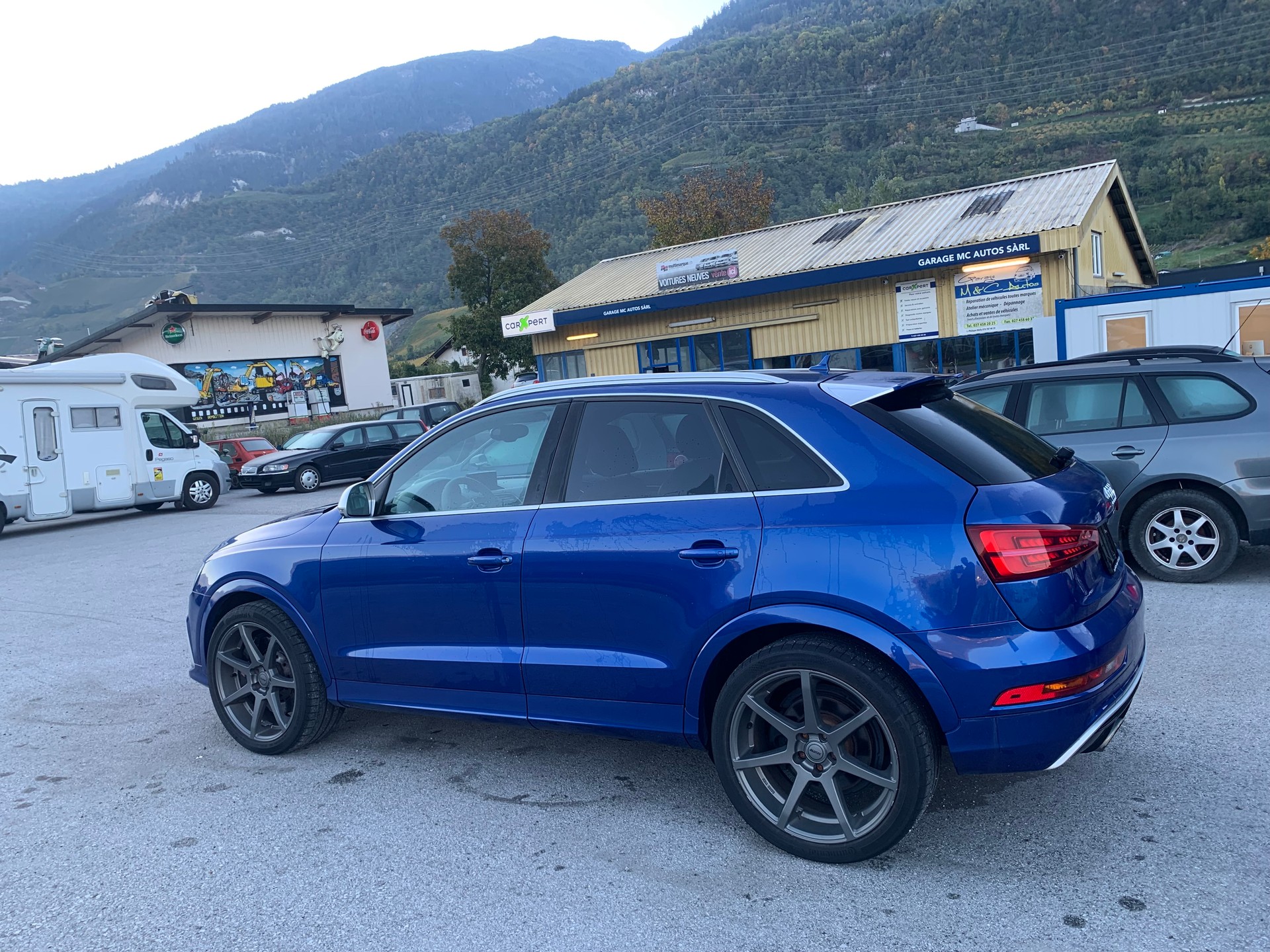 AUDI RS Q3 2.5 TFSI quattro S-tronic-showroom-element-3