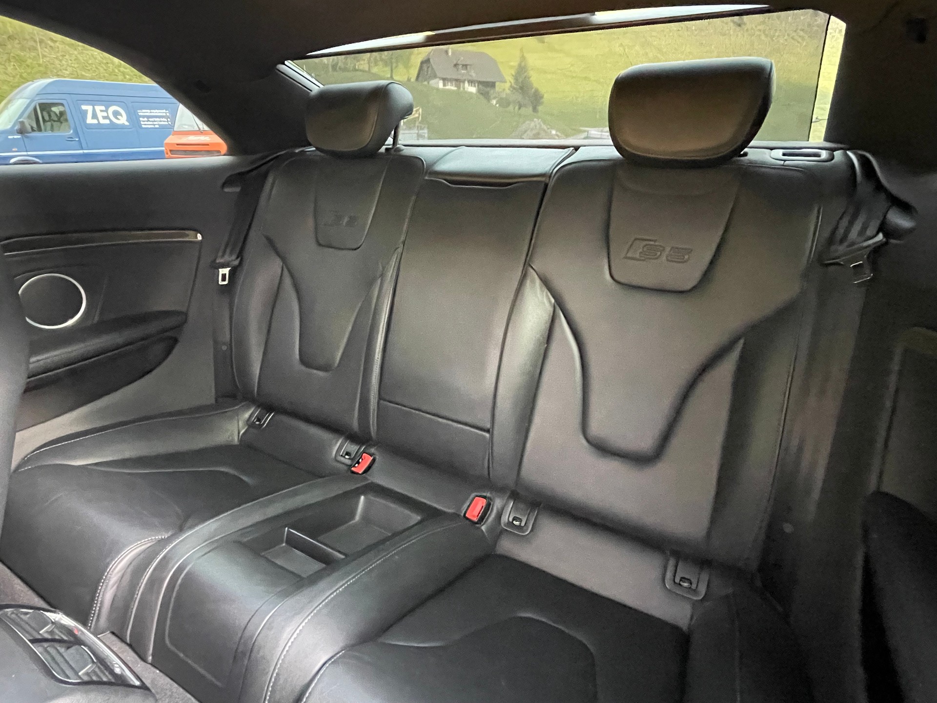 AUDI S5 Coupé 4.2 FSI quattro tiptronic-image-13