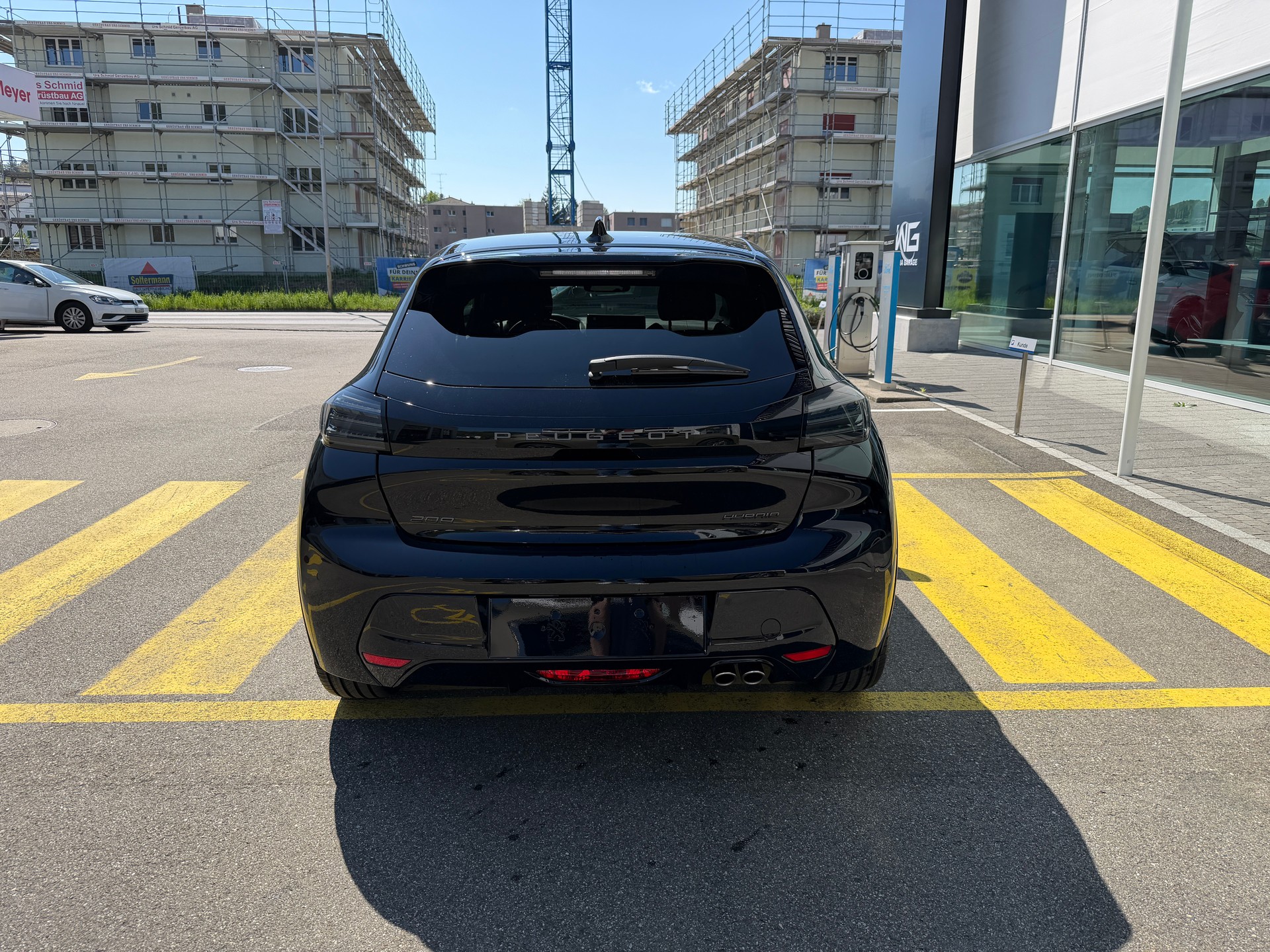 PEUGEOT 208 1.2 MHEV 145 GT-image-2