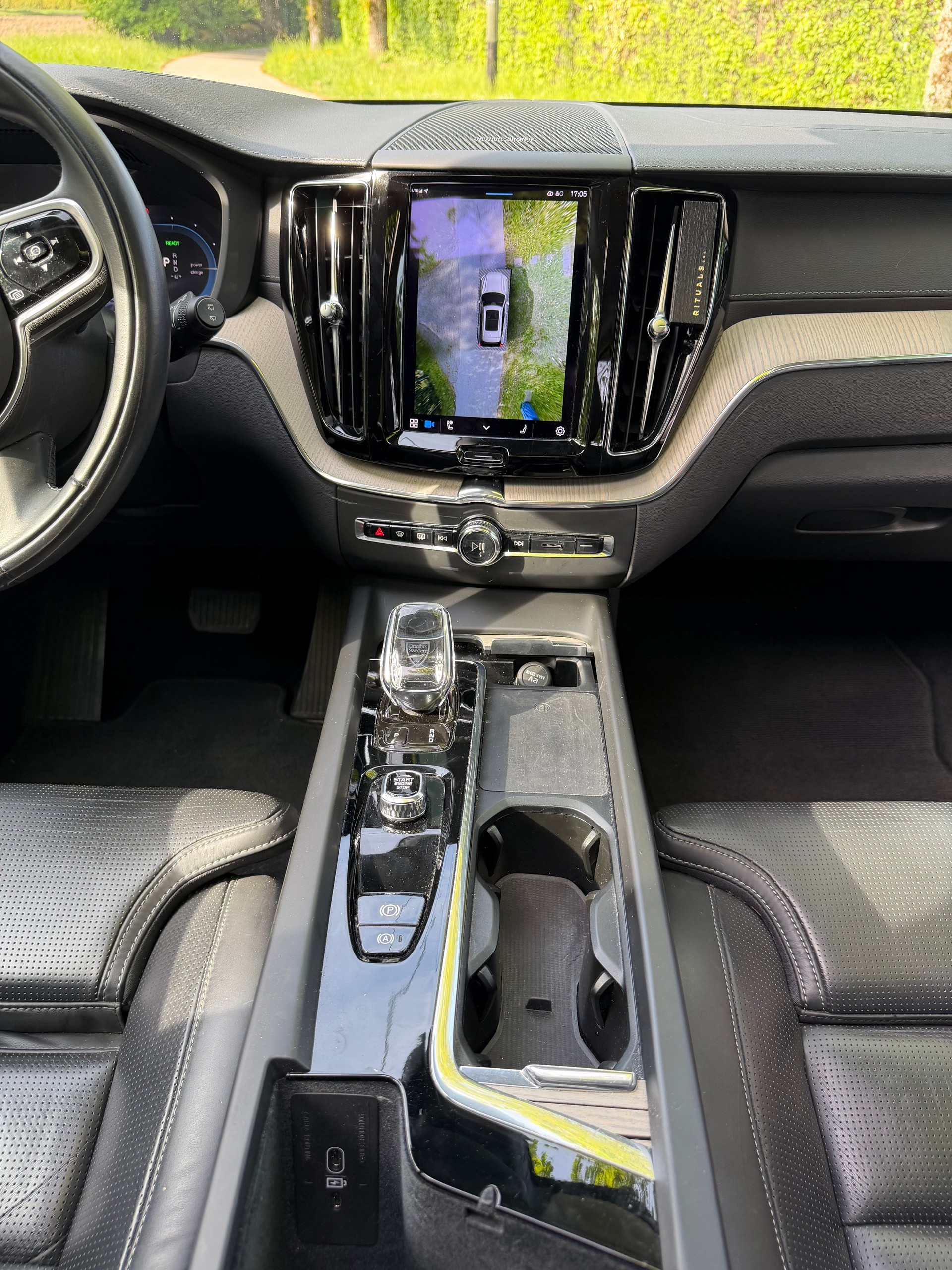 VOLVO XC60 T8 eAWD PluginHybrid Inscription Geartronic-image-10
