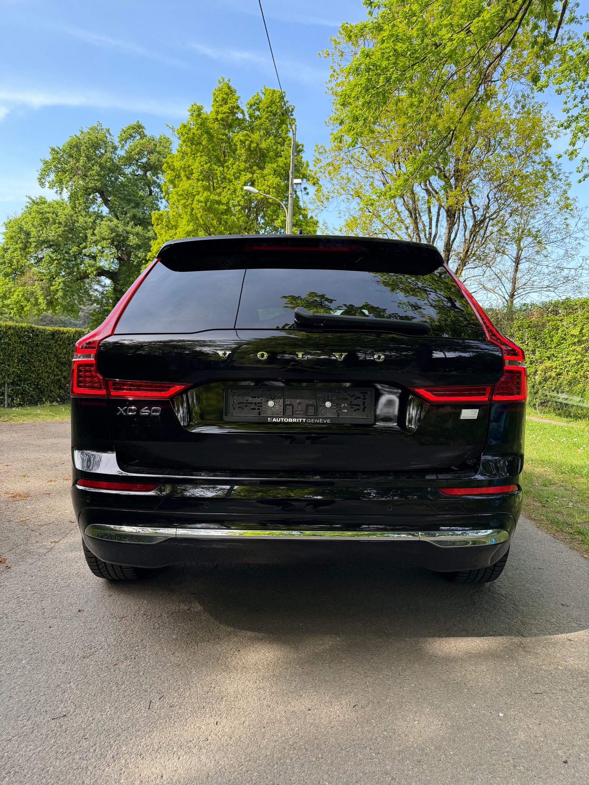 VOLVO XC60 T8 eAWD PluginHybrid Inscription Geartronic-image-4