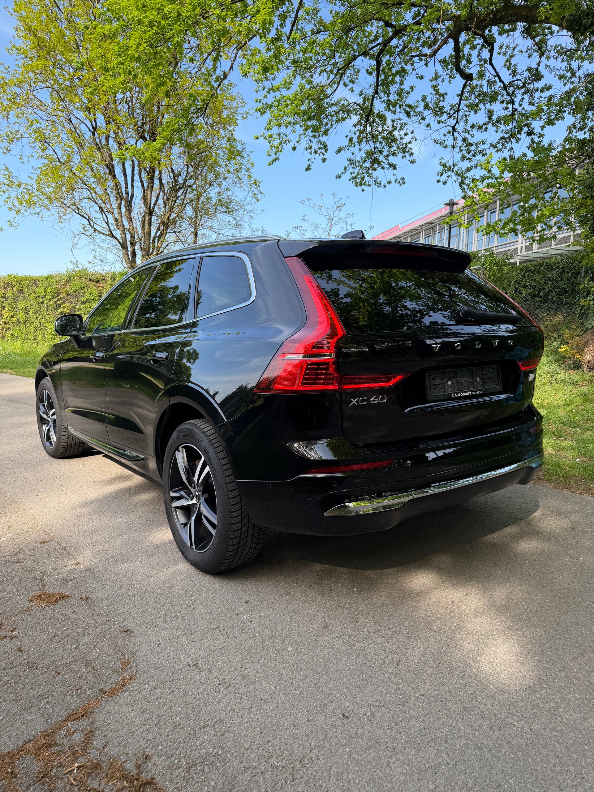 VOLVO XC60 T8 eAWD PluginHybrid Inscription Geartronic-image-3