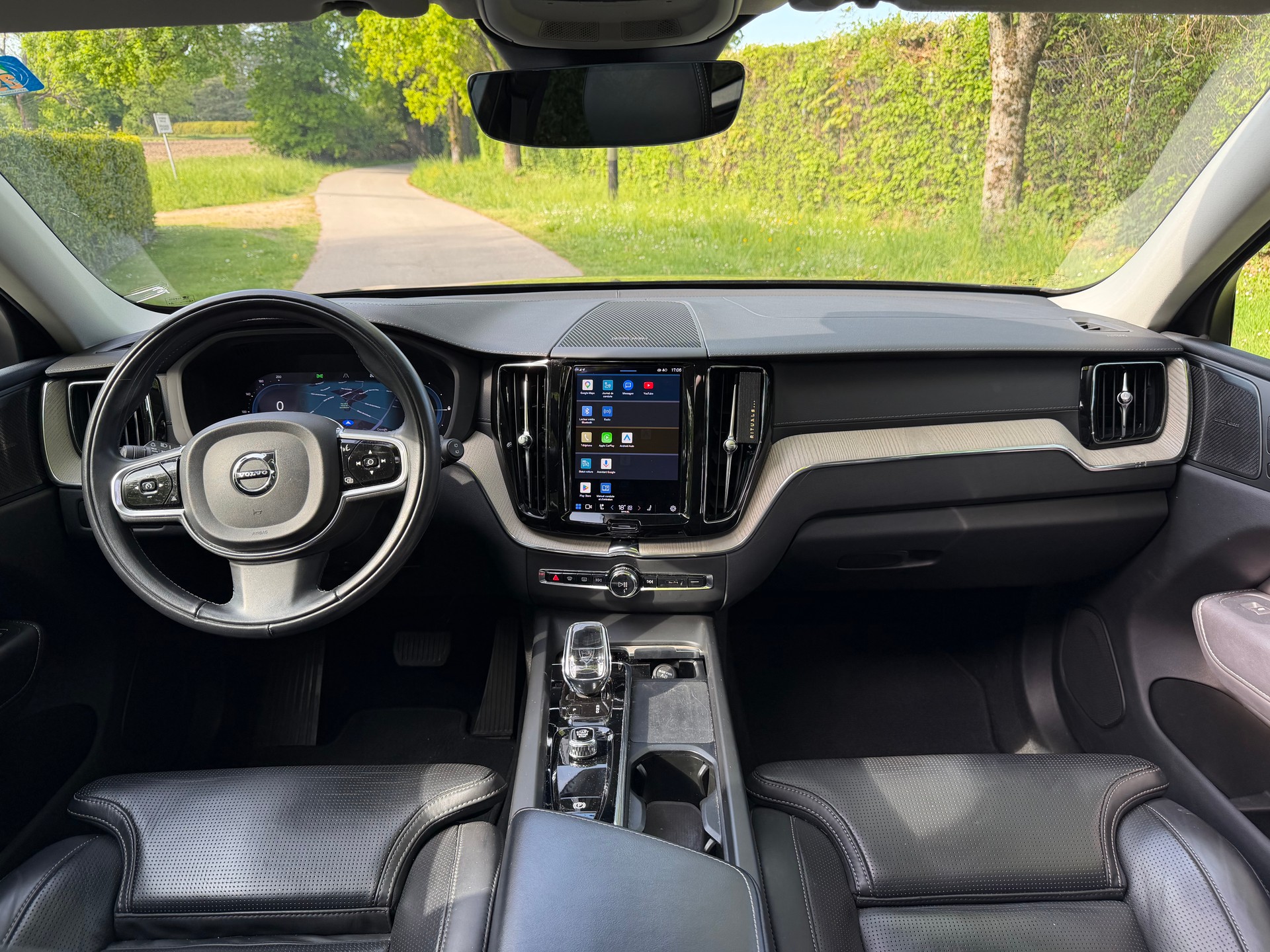VOLVO XC60 T8 eAWD PluginHybrid Inscription Geartronic-image-12