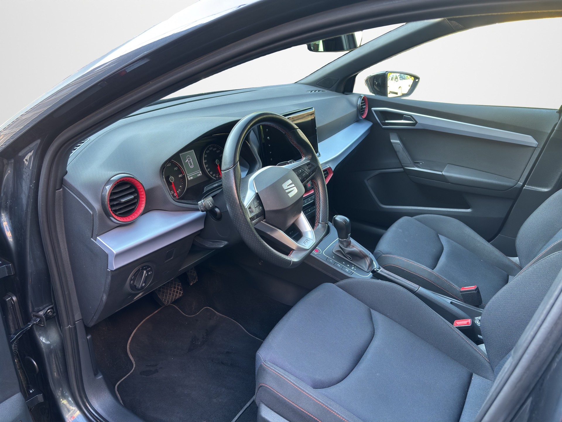 SEAT Ibiza 1.0 EcoTSI Hola FR DSG-image-8