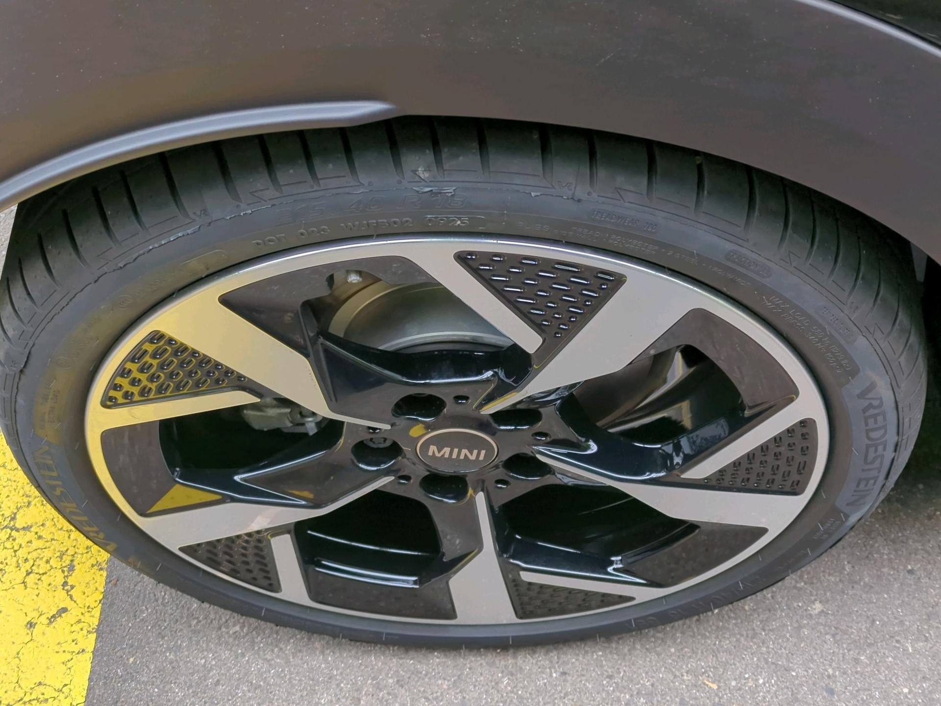 MINI Cooper S (3d)-image-6