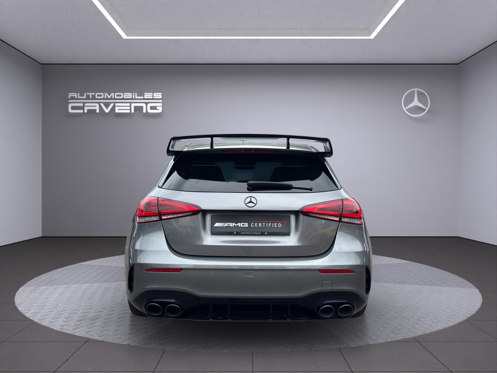 MERCEDES-BENZ A 45 S AMG 4Matic+ Speedshift-showroom-element-3