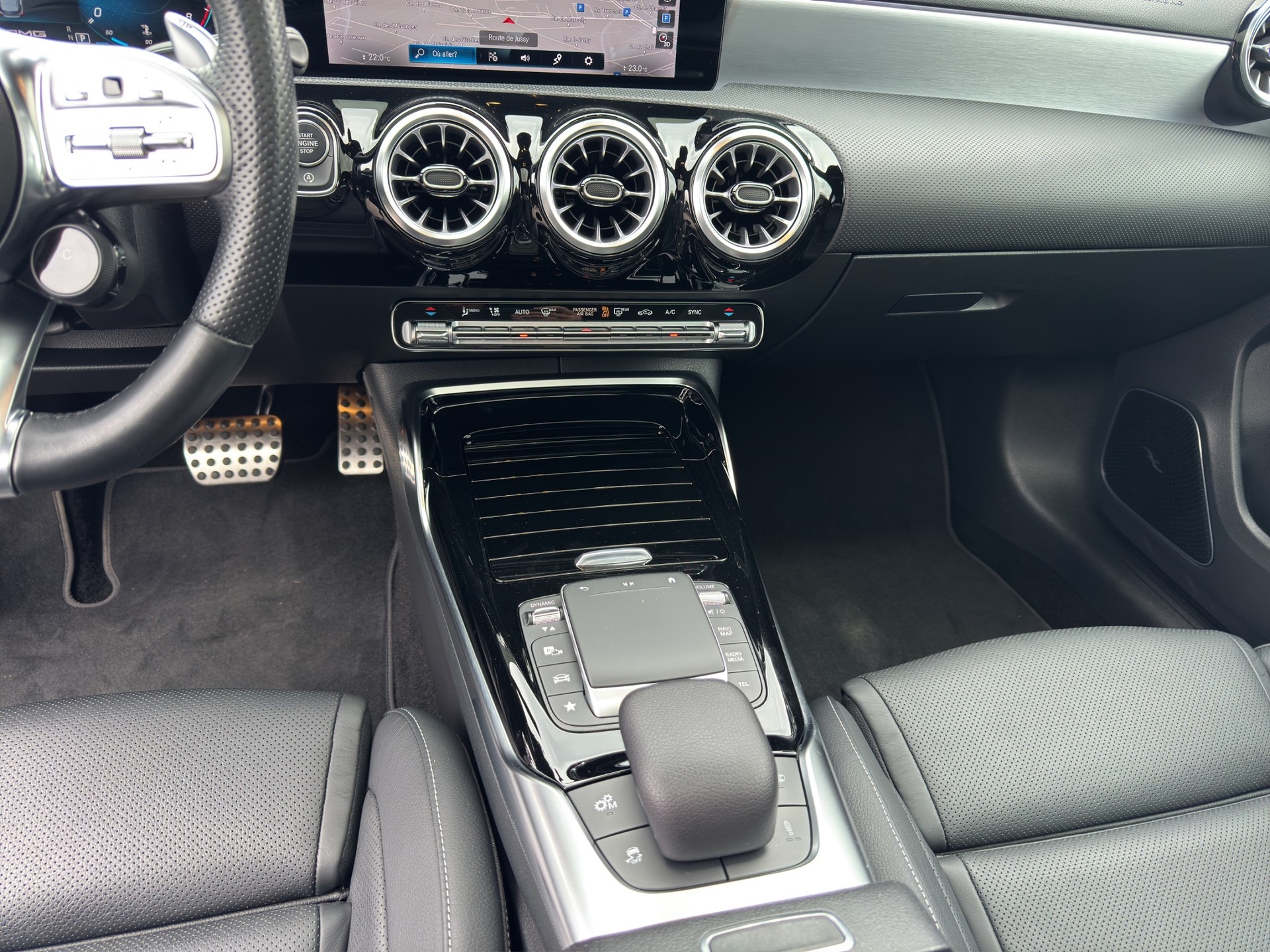 MERCEDES-BENZ A 45 S AMG 4Matic+ Speedshift-image-13
