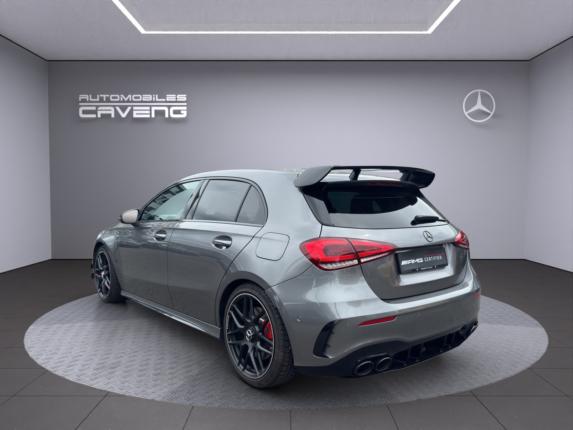 MERCEDES-BENZ A 45 S AMG 4Matic+ Speedshift-showroom-element-2