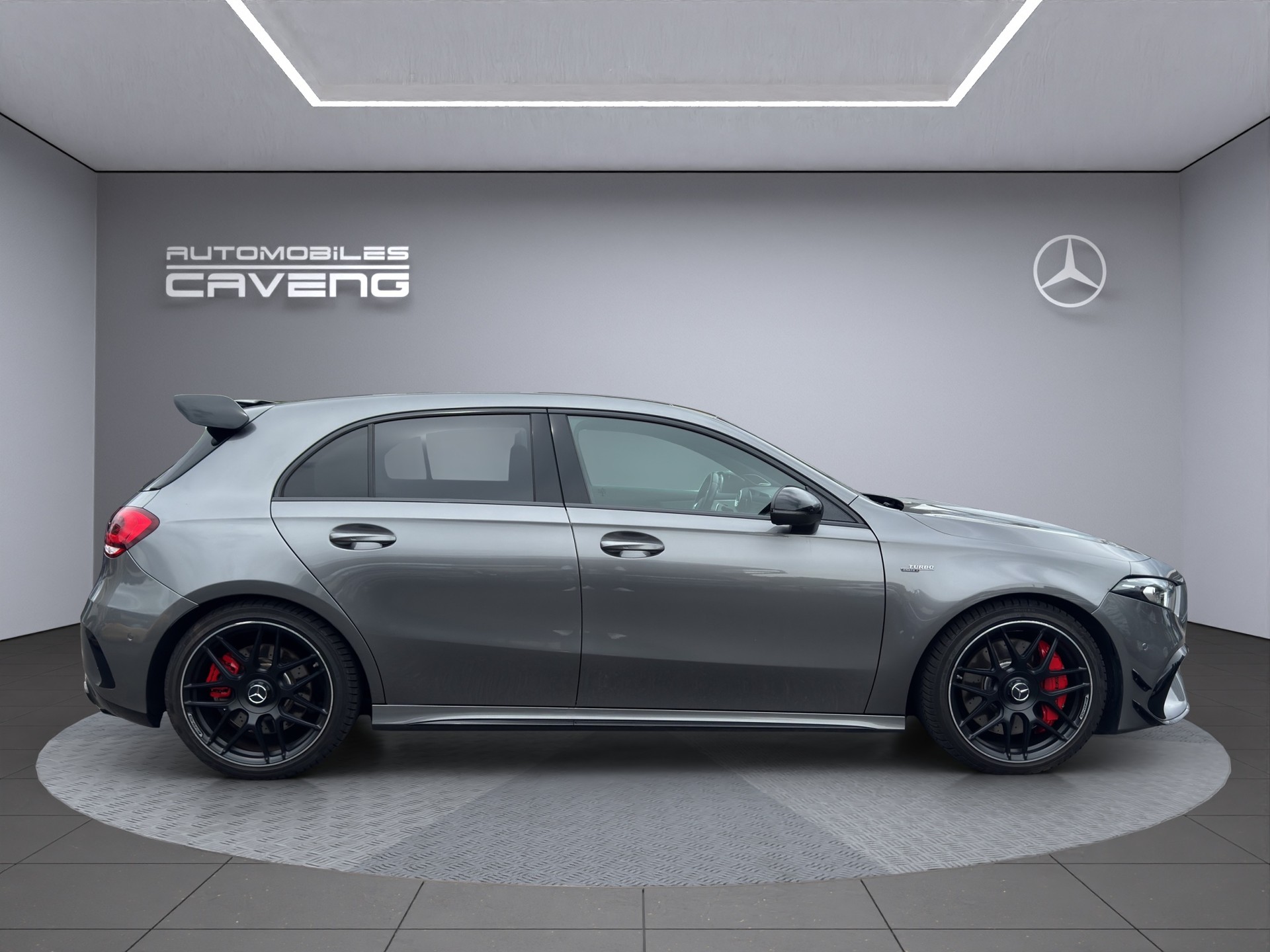 MERCEDES-BENZ A 45 S AMG 4Matic+ Speedshift-image-5