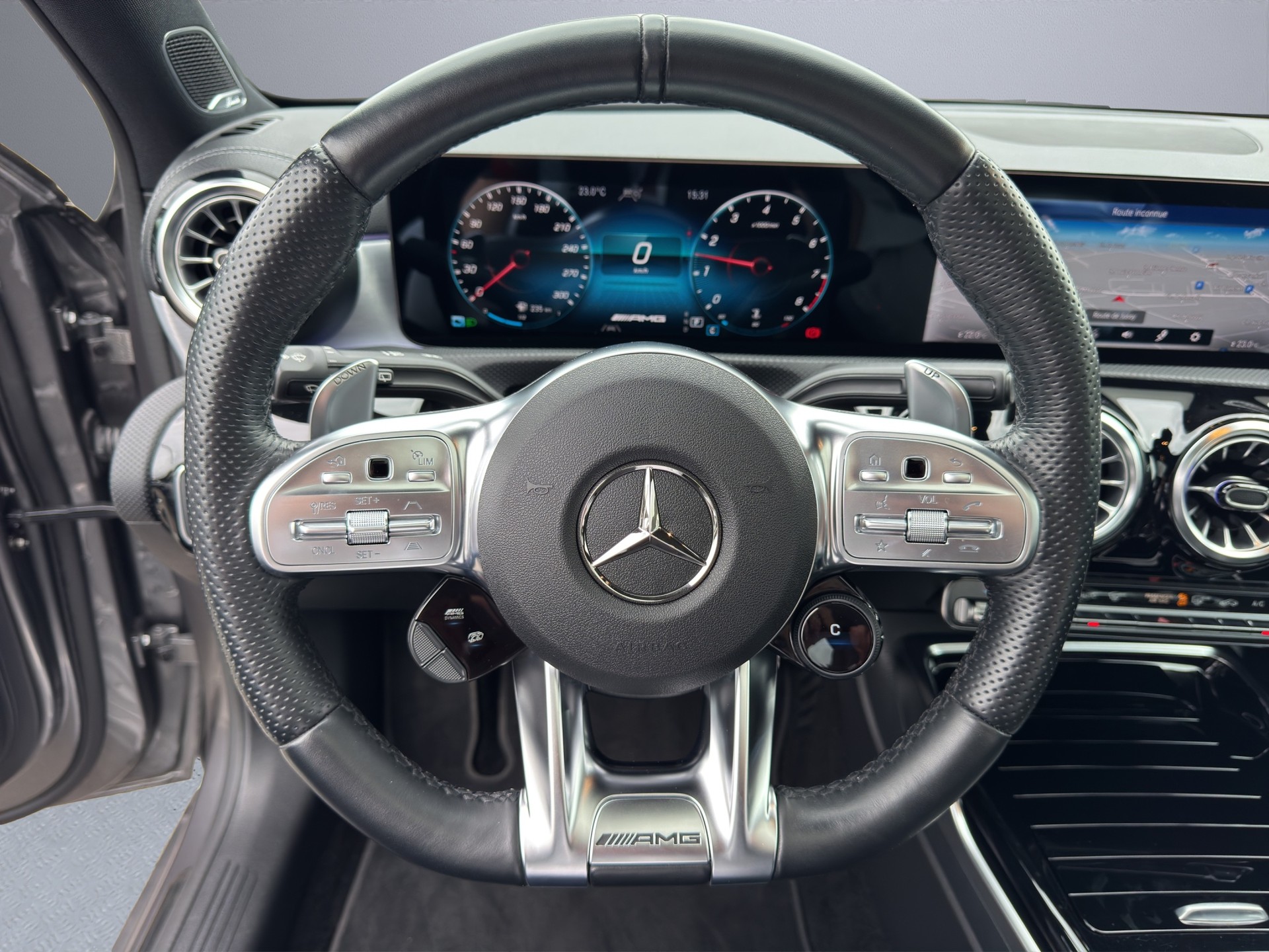 MERCEDES-BENZ A 45 S AMG 4Matic+ Speedshift-image-11