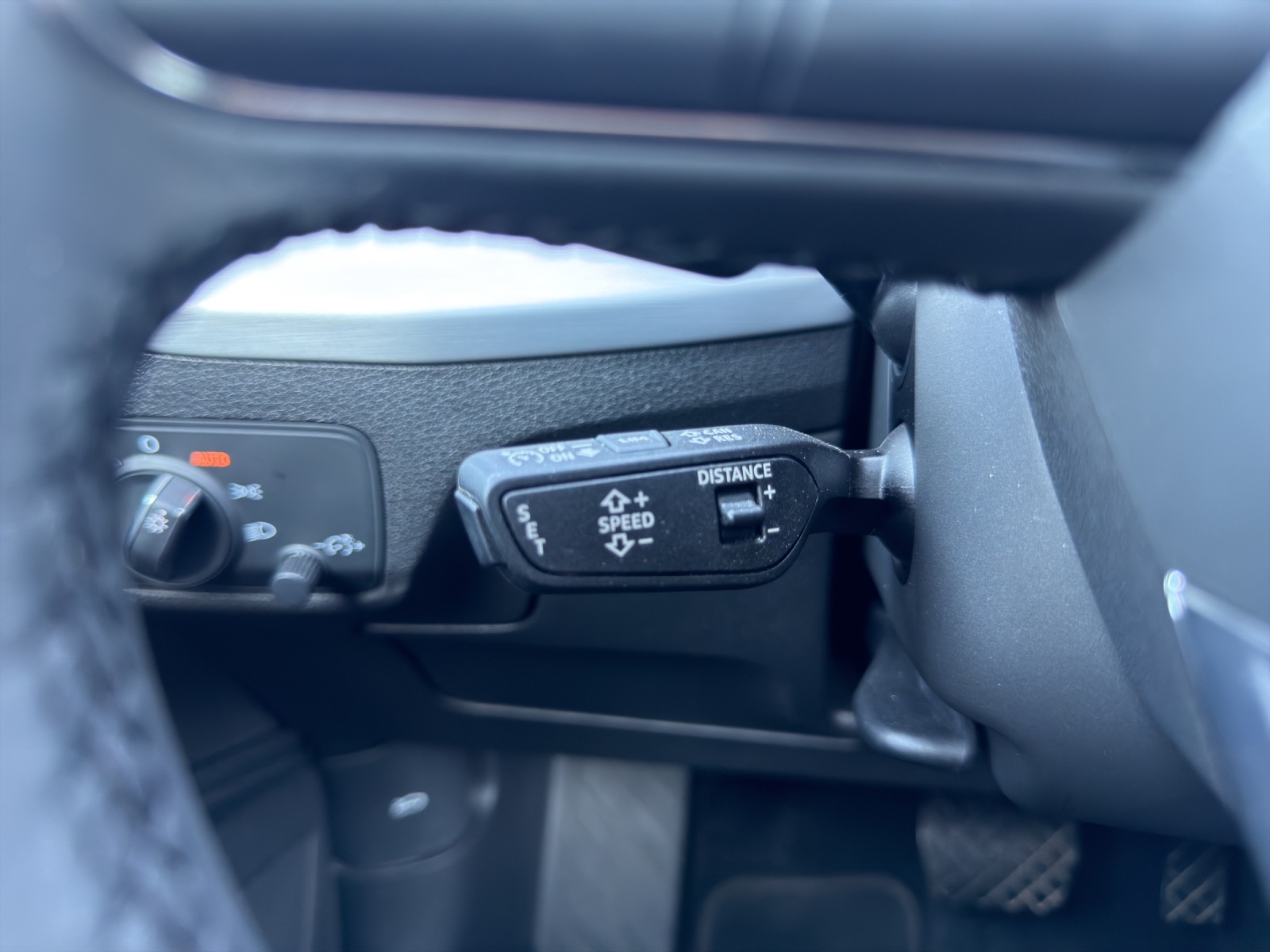 AUDI Q2 35 TFSI advanced S-tronic-image-15