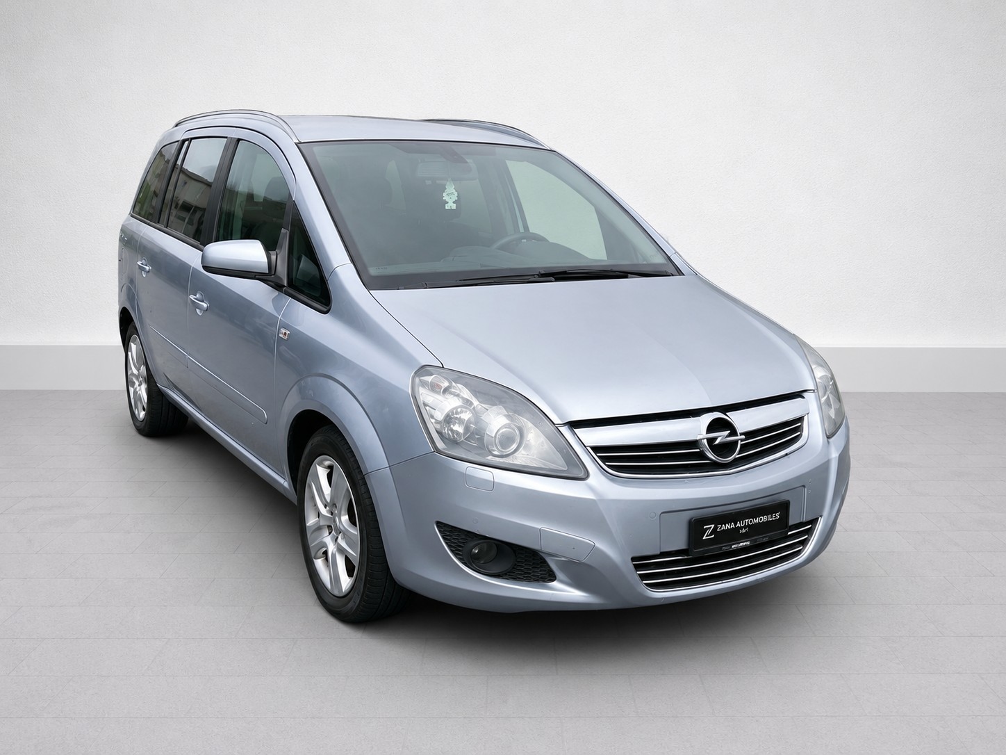 OPEL Zafira 1.8i 16V Cosmo