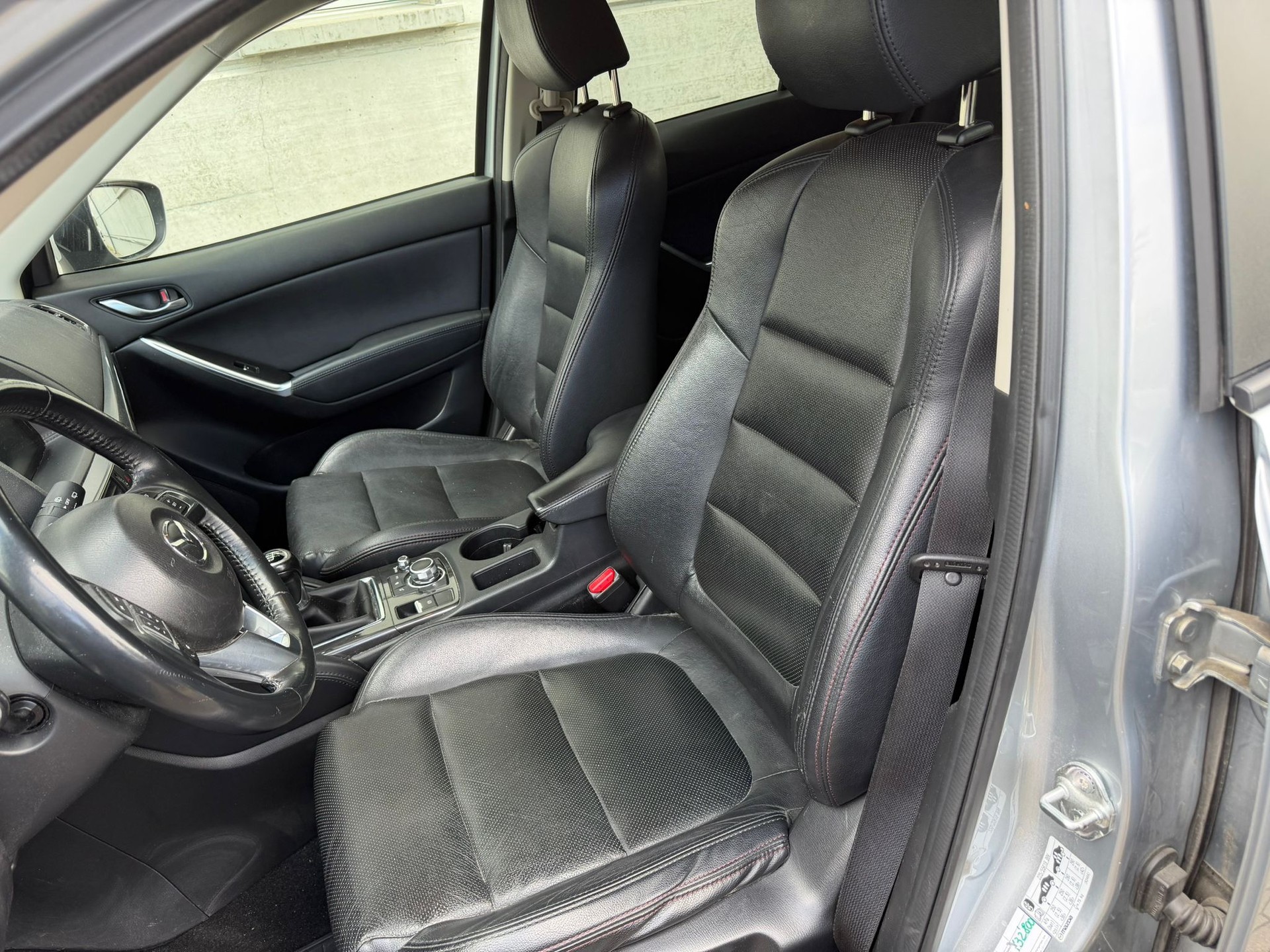 MAZDA CX-5 2.0 Revolution AWD-image-9