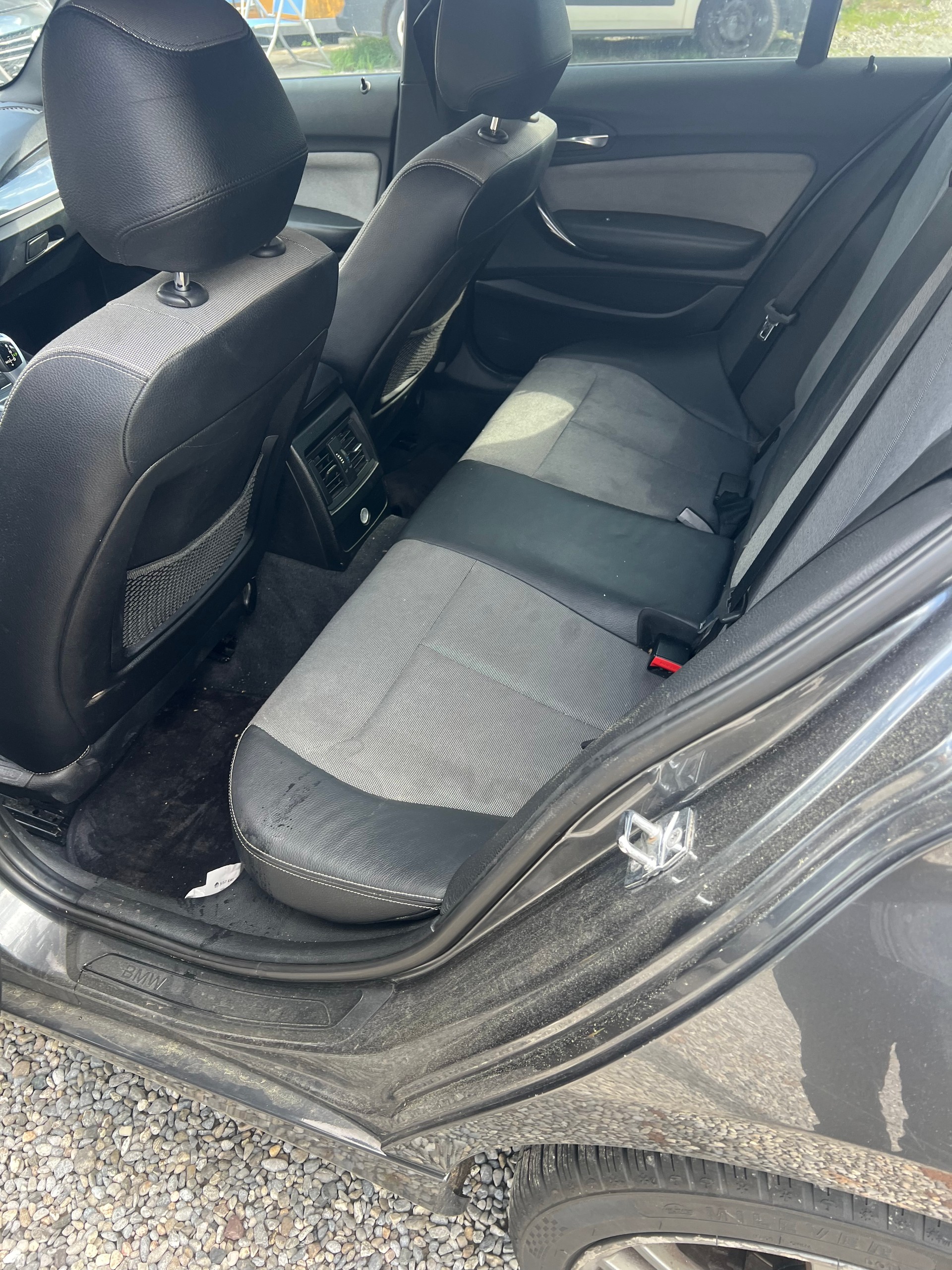 BMW 118i Sport Line Steptronic-image-12