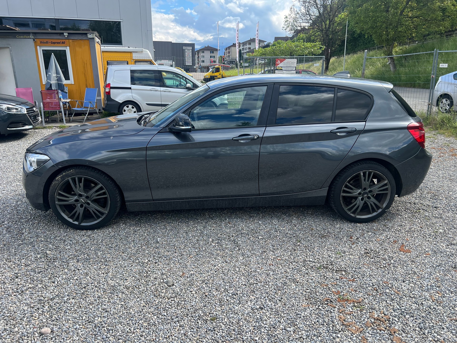 BMW 118i Sport Line Steptronic-image-7