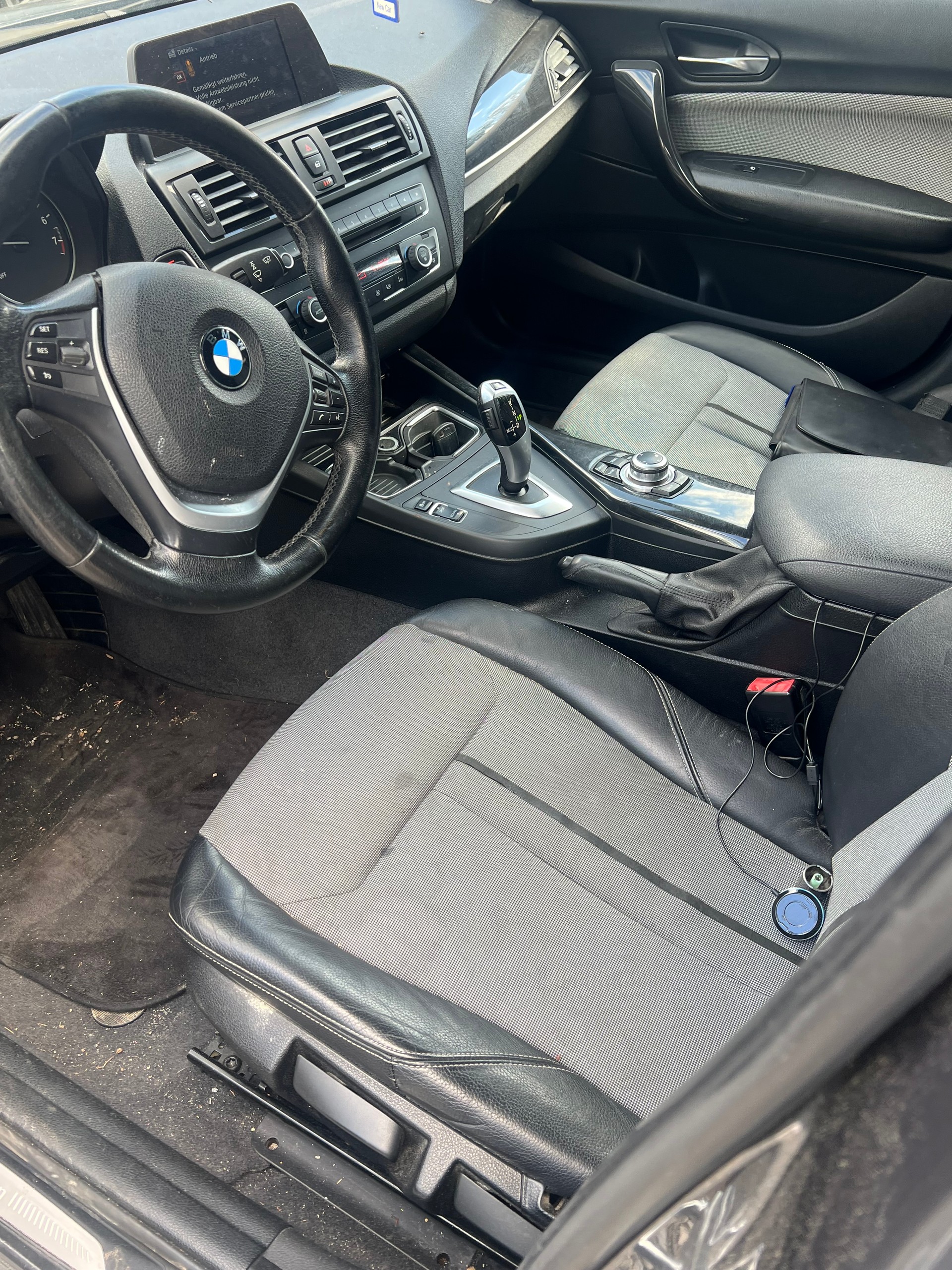 BMW 118i Sport Line Steptronic-image-11
