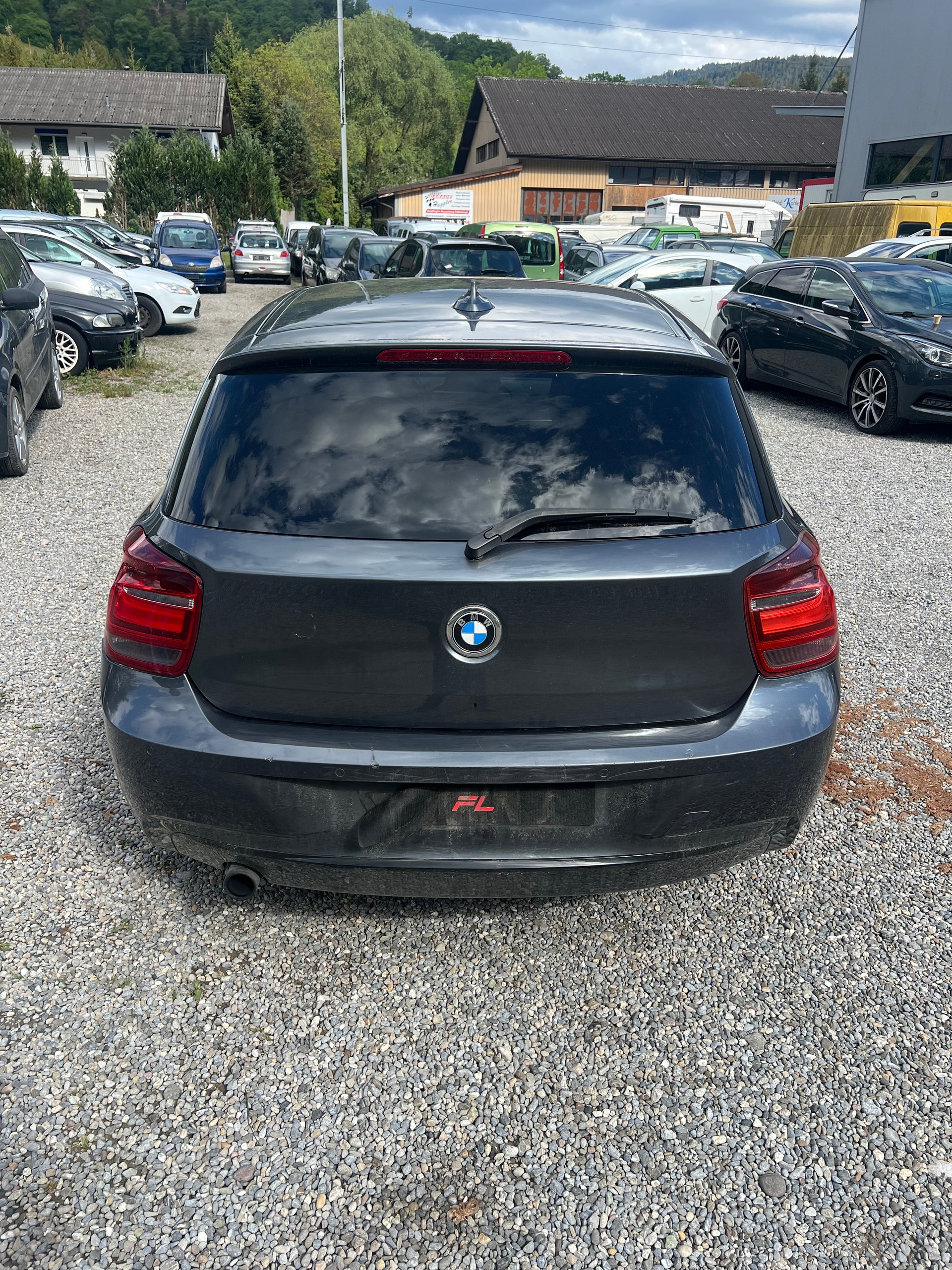 BMW 118i Sport Line Steptronic-image-4
