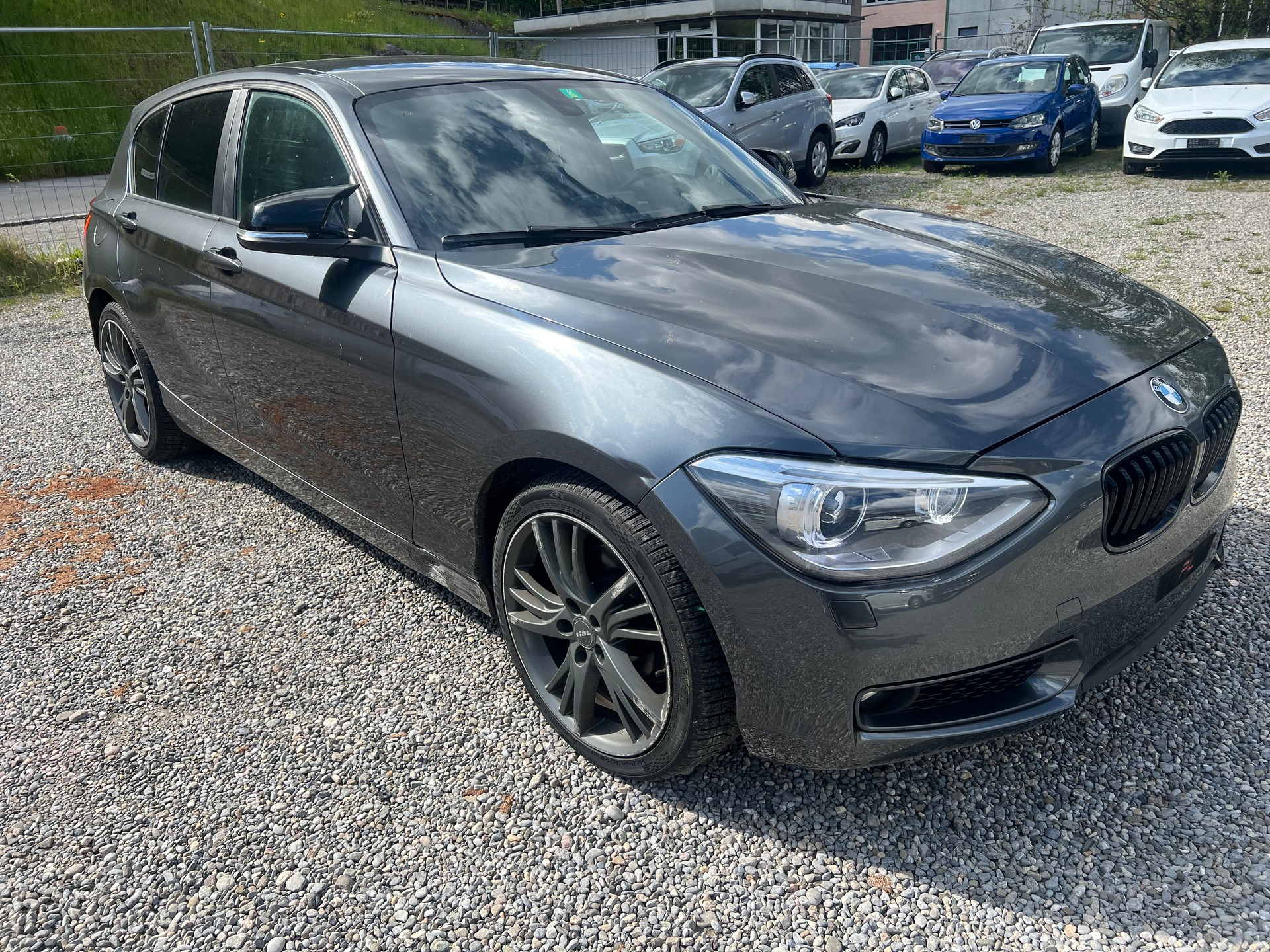 BMW 118i Sport Line Steptronic-image-3