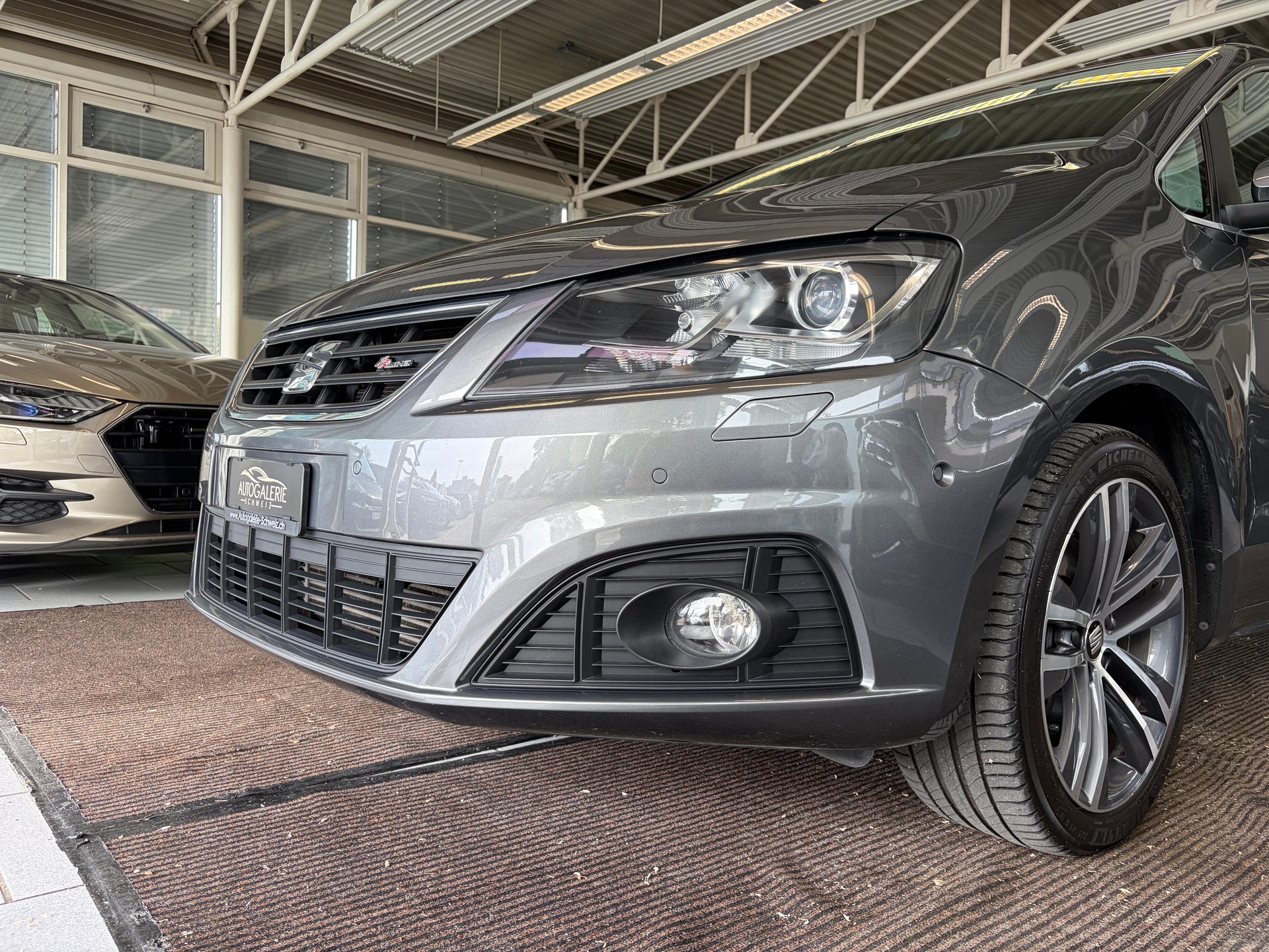 SEAT Alhambra 2.0 TSI FR Line DSG | CH Fahrzeug | Massage & Memory | Elektr. Türen | Family mit Kindersitz |-image-39