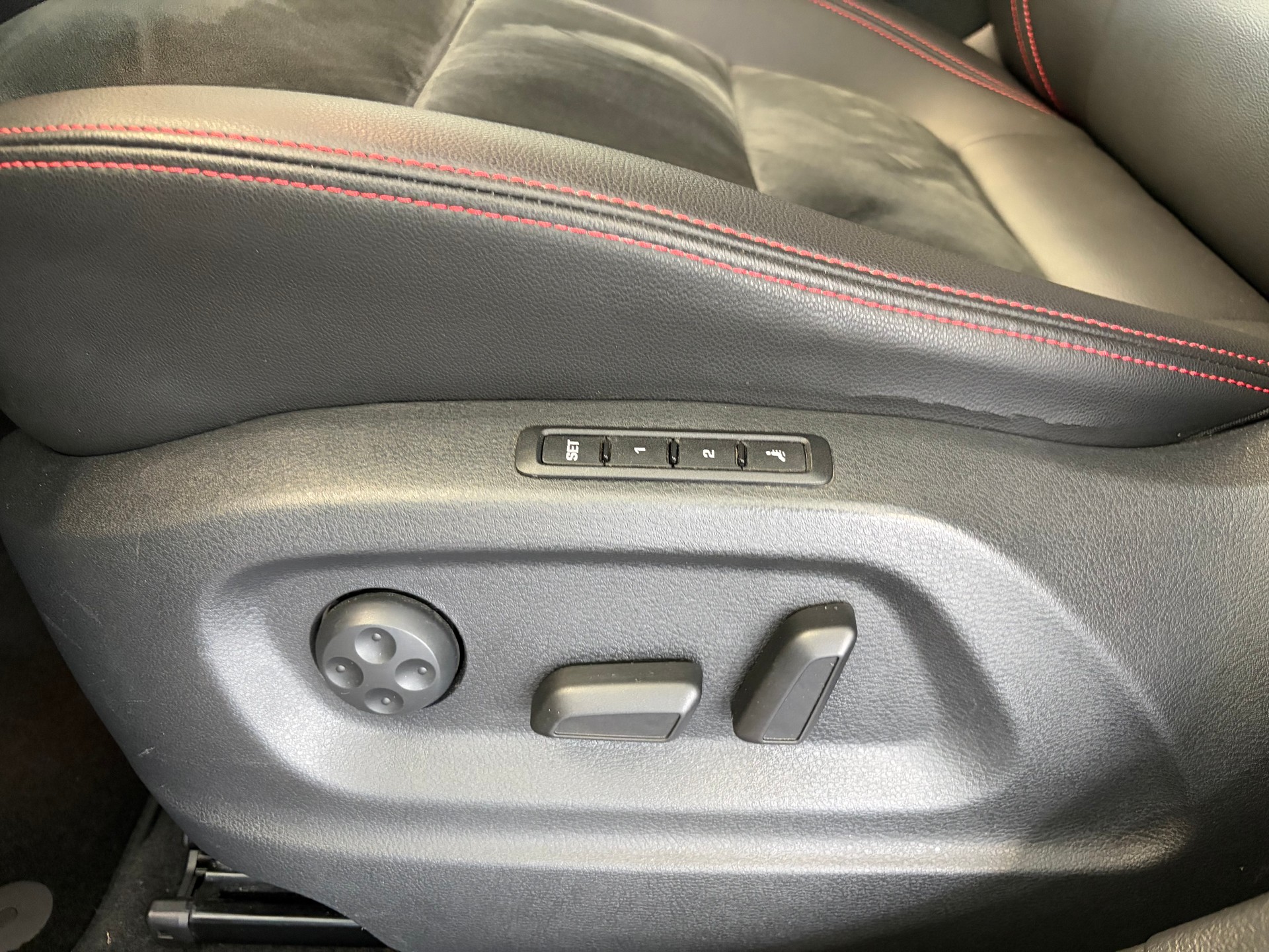 SEAT Alhambra 2.0 TSI FR Line DSG | CH Fahrzeug | Massage & Memory | Elektr. Türen | Family mit Kindersitz |-image-21