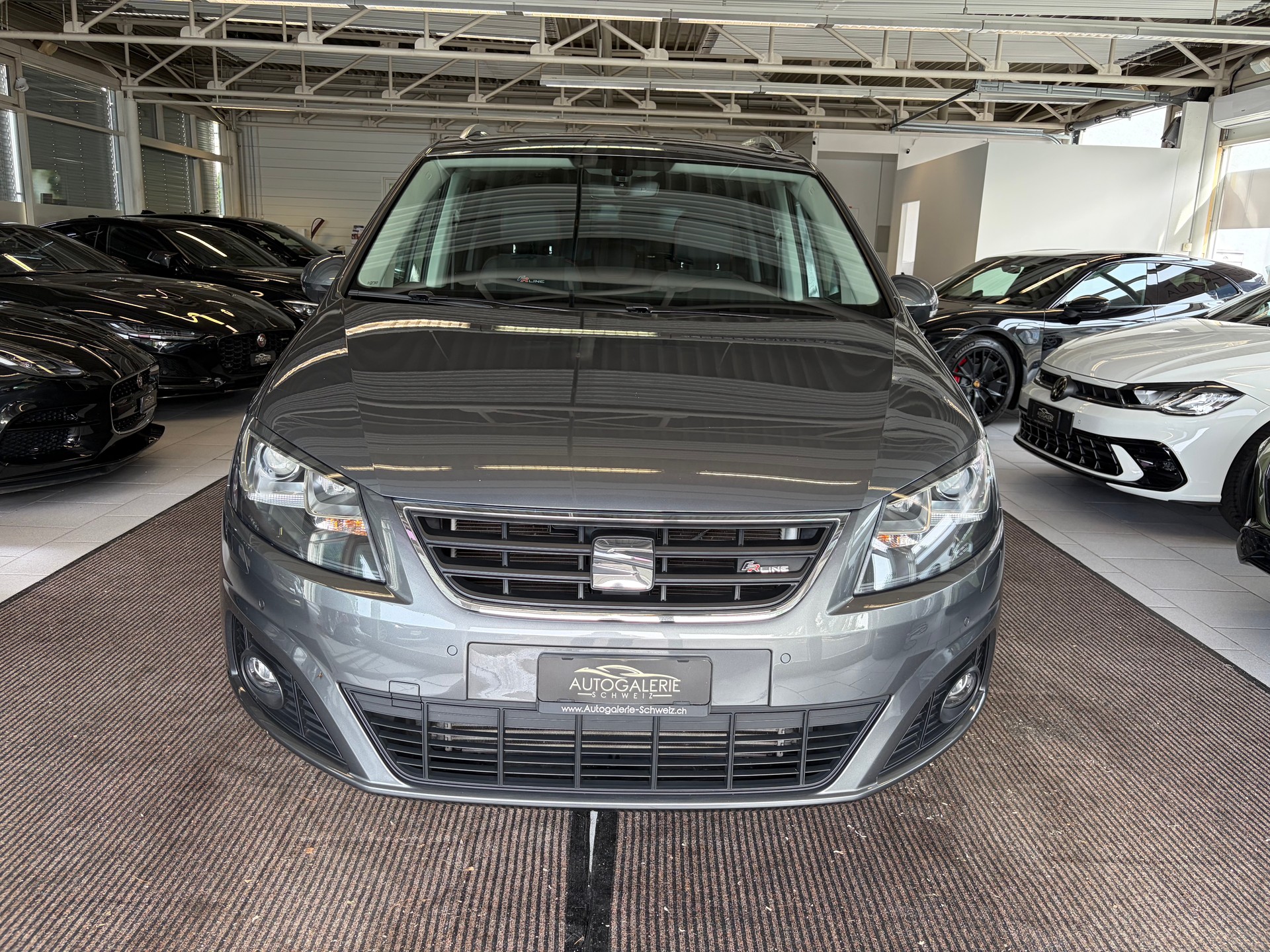 SEAT Alhambra 2.0 TSI FR Line DSG | CH Fahrzeug | Massage & Memory | Elektr. Türen | Family mit Kindersitz |-image-38