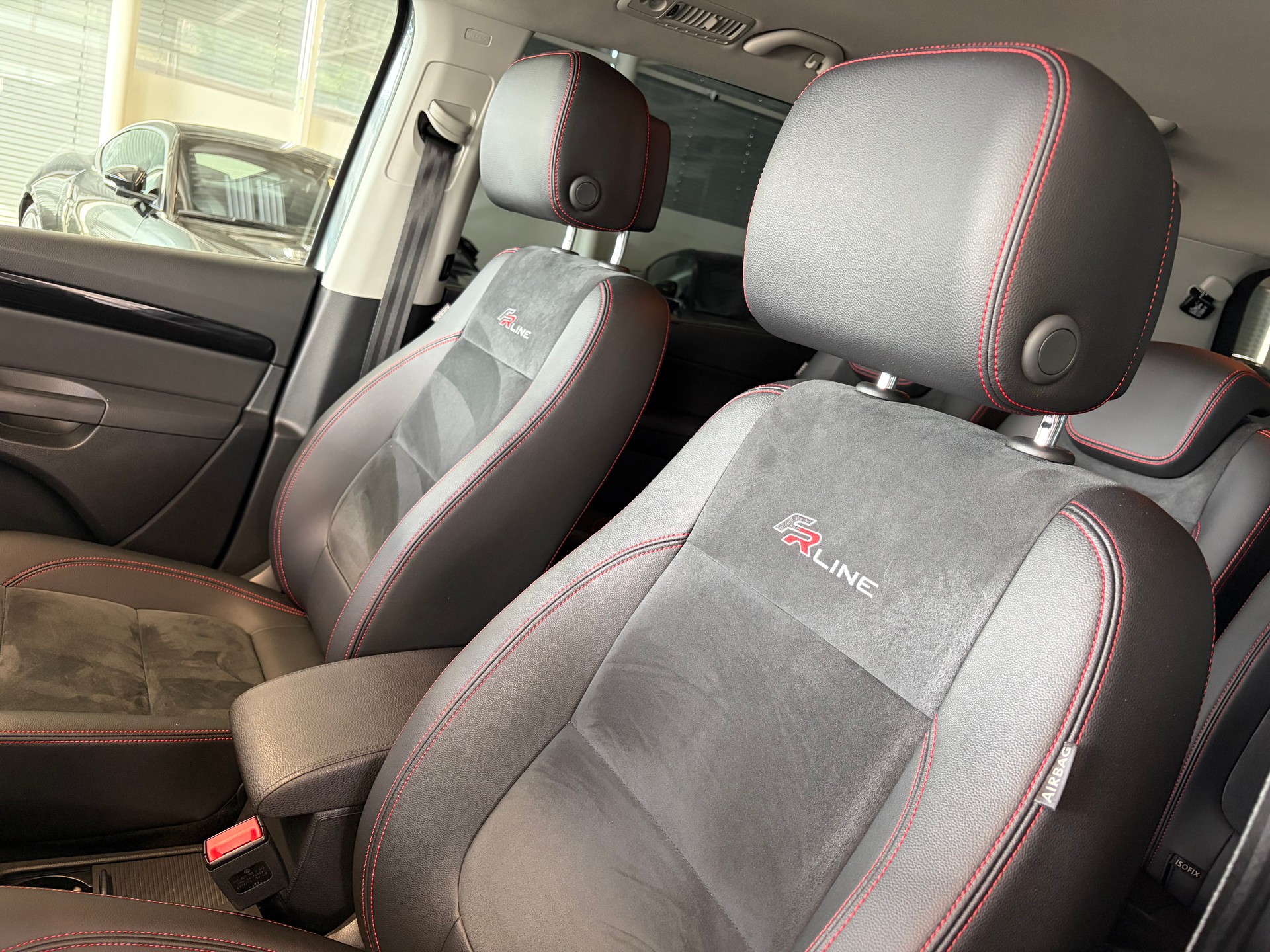 SEAT Alhambra 2.0 TSI FR Line DSG | CH Fahrzeug | Massage & Memory | Elektr. Türen | Family mit Kindersitz |-image-12