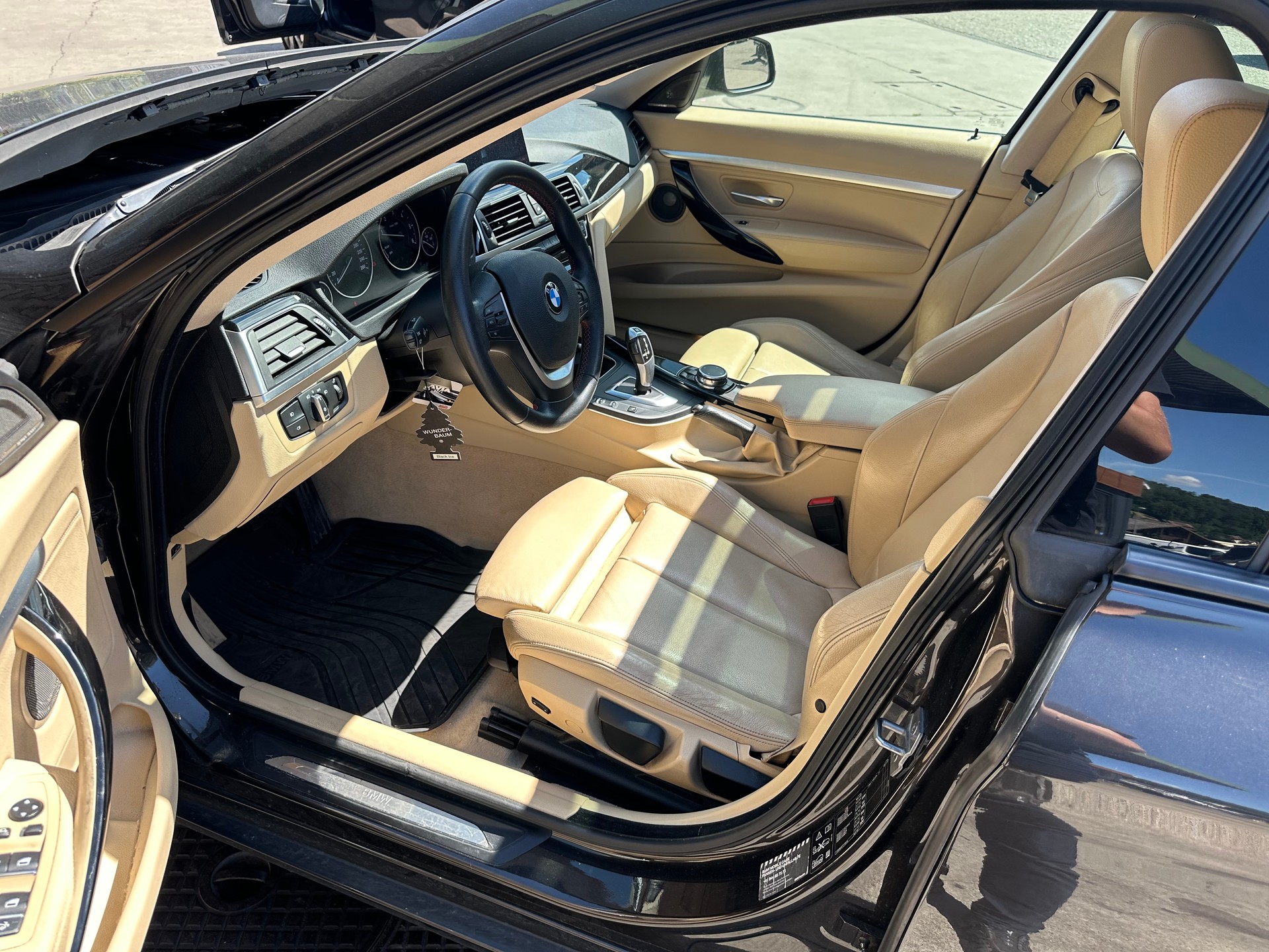 BMW 320d GT xDrive Sport Line Steptronic-image-6
