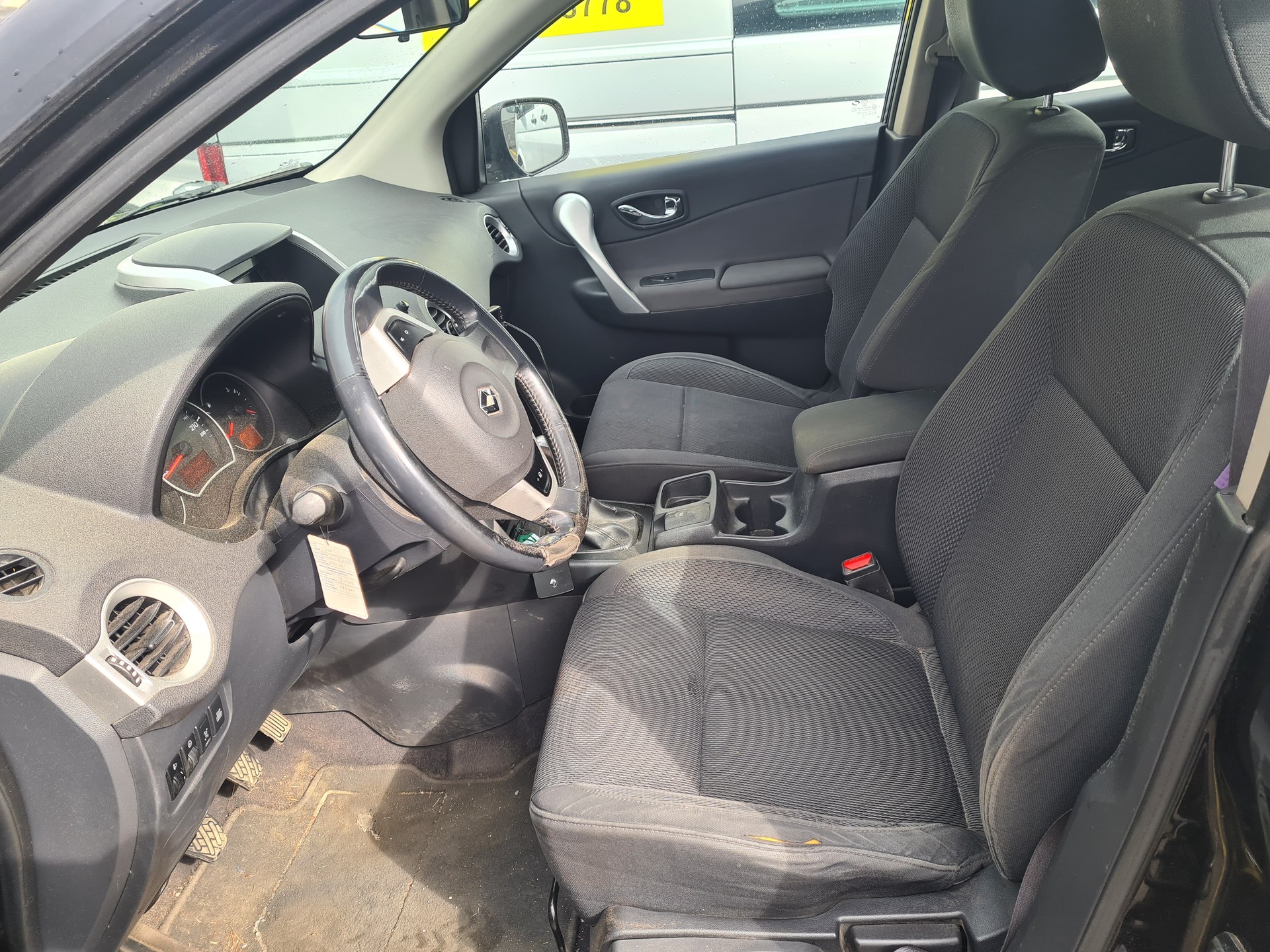 RENAULT Koleos 2.5 Dynamique 4x4-image-6