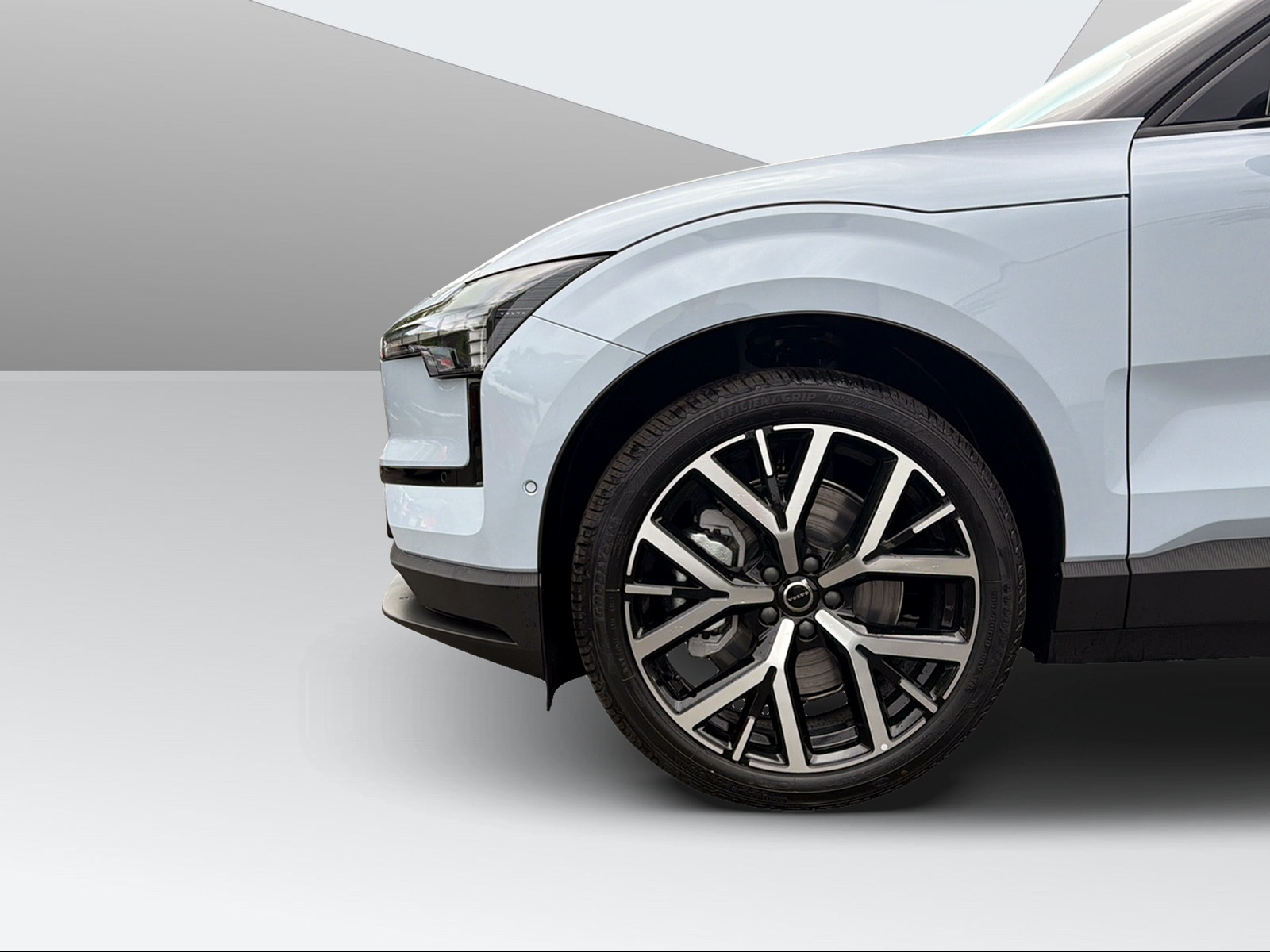 VOLVO EX 30 E60 Twin Ultra Performance AWD-image-8