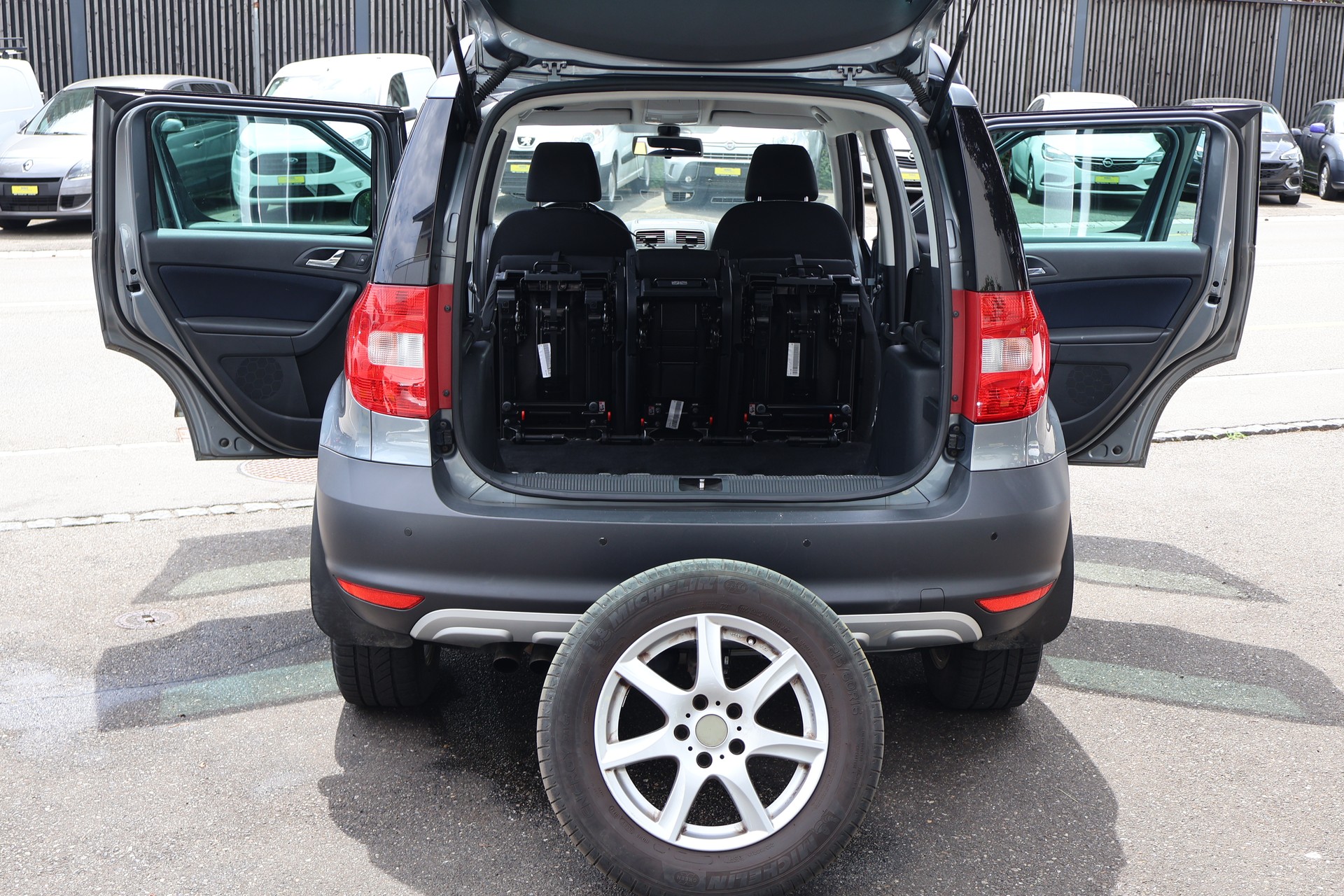SKODA Yeti 2.0 TDI Ambition 4x4-image-9