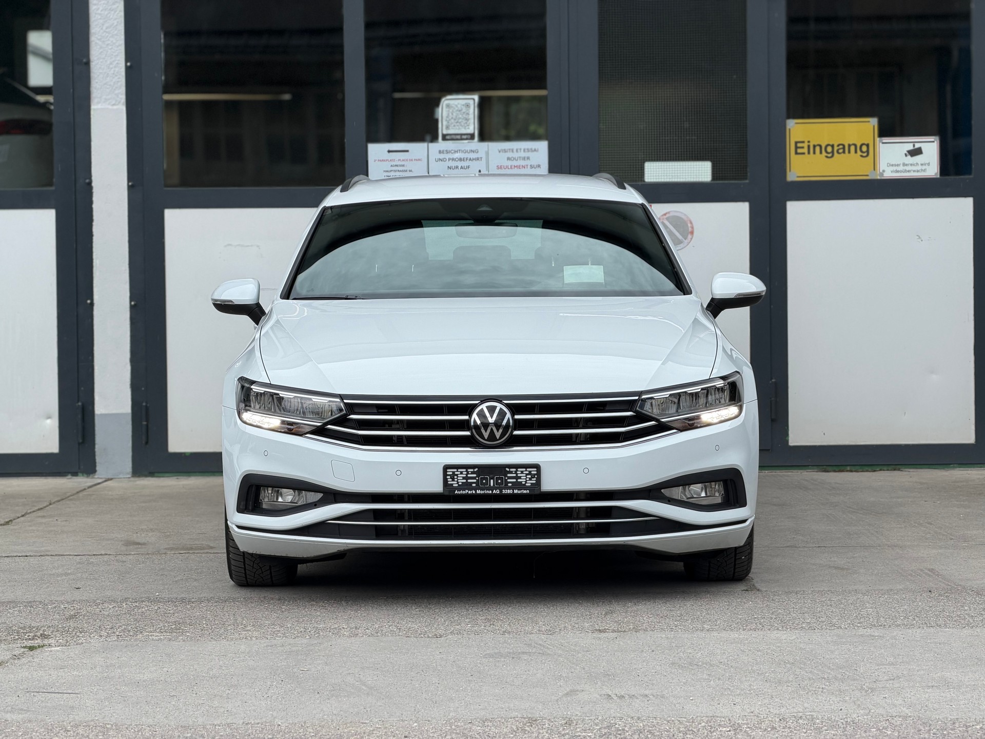 VW Passat 2.0 TDI BMT Business 4Motion DSG-showroom-element-2