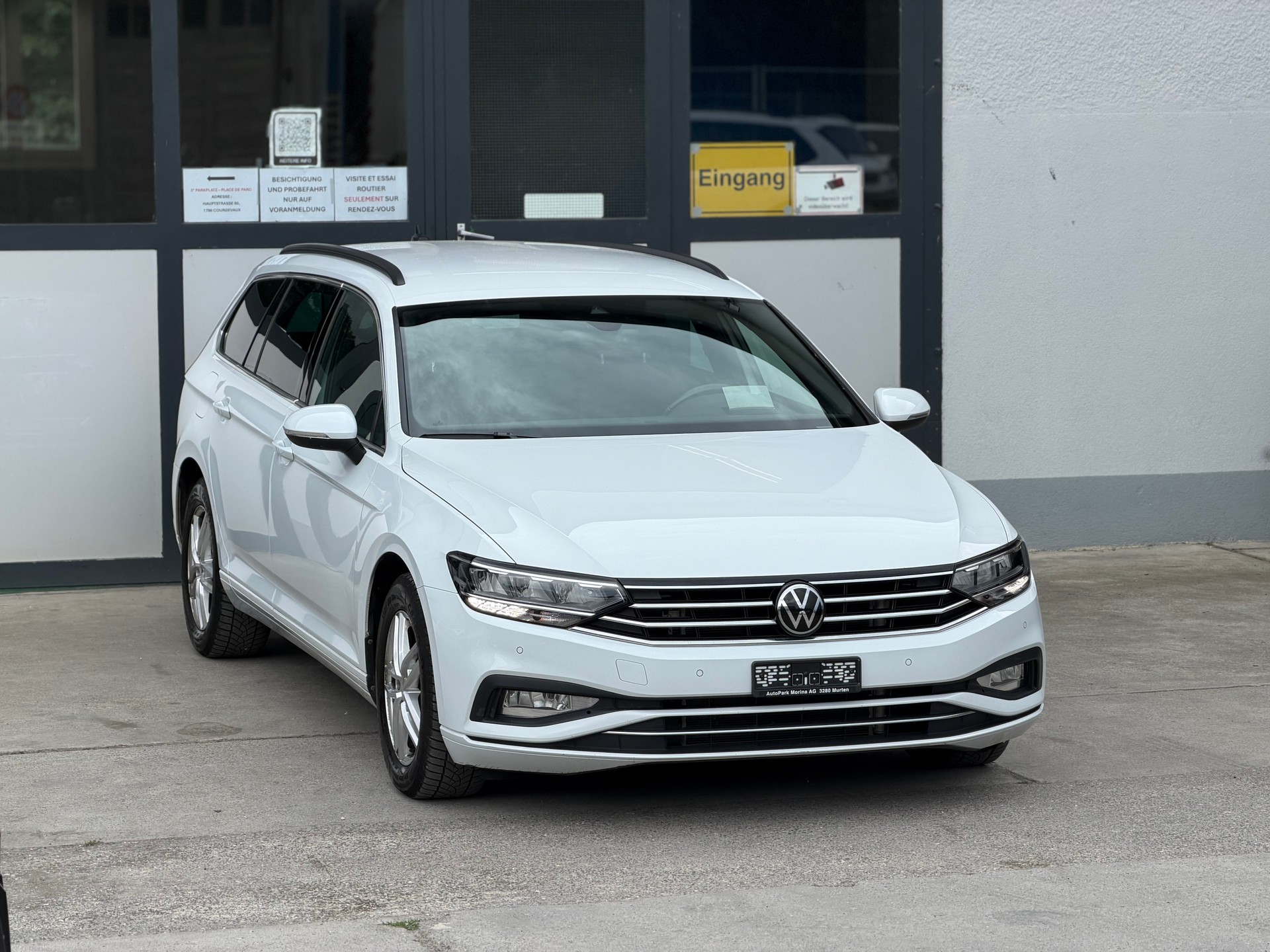 VW Passat 2.0 TDI BMT Business 4Motion DSG-showroom-element-3