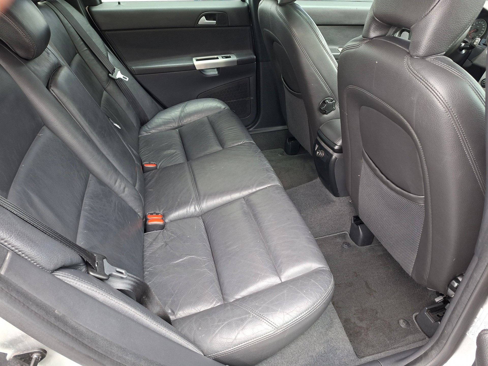 VOLVO V50 2.4I Summum-image-10