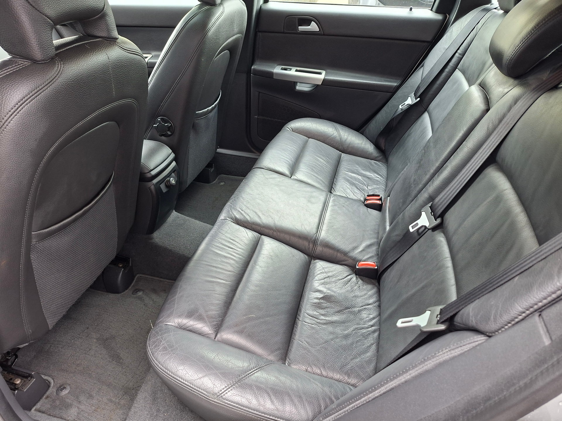 VOLVO V50 2.4I Summum-image-9