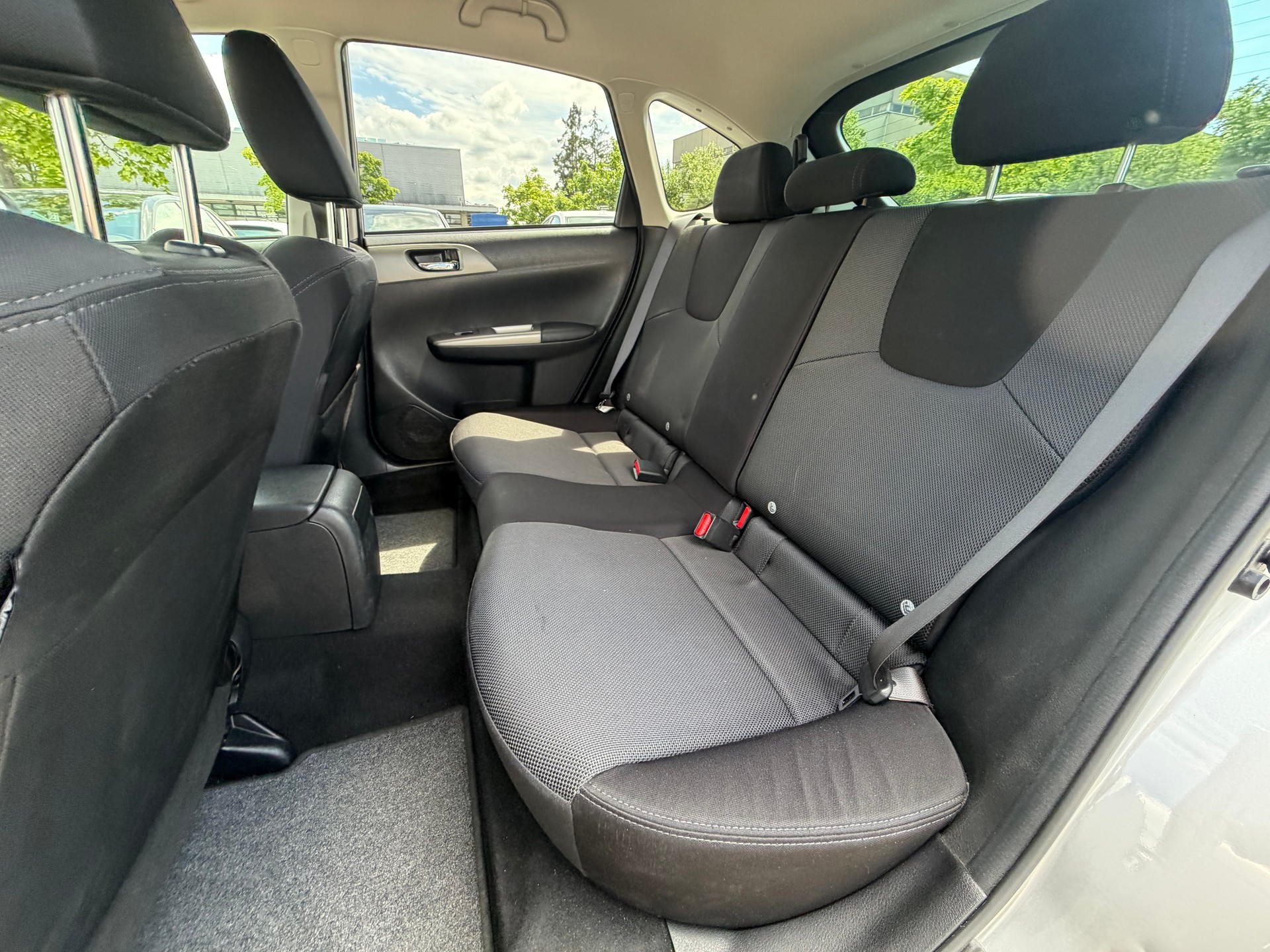 SUBARU Impreza 2.0R Swiss-image-9