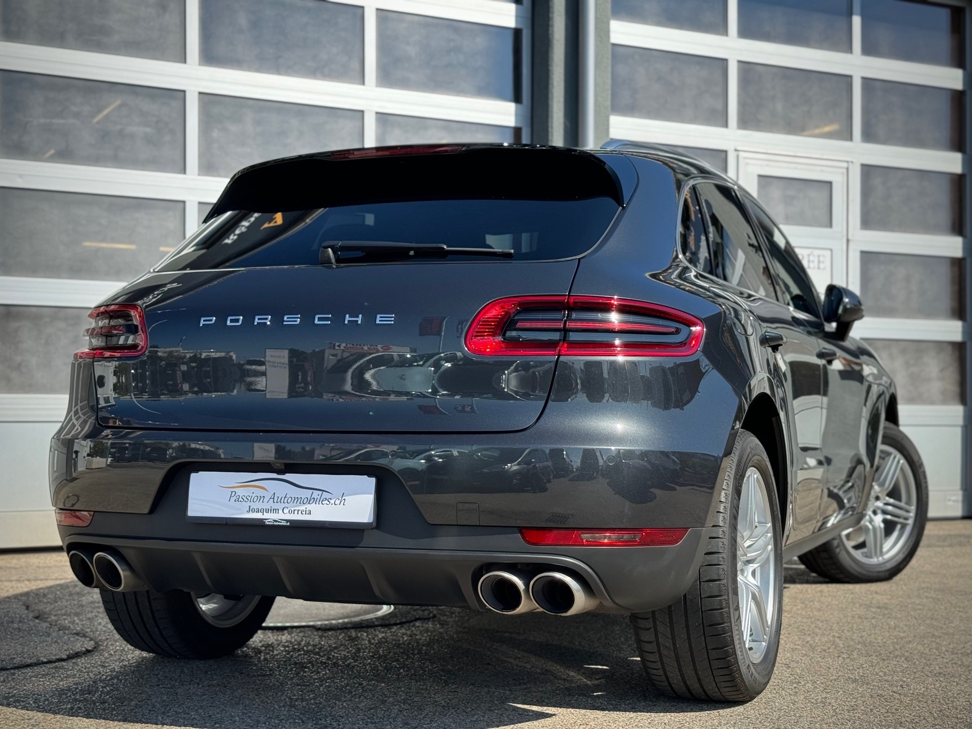 PORSCHE Macan S PDK - Véhicule Suisse (CH)-image-1
