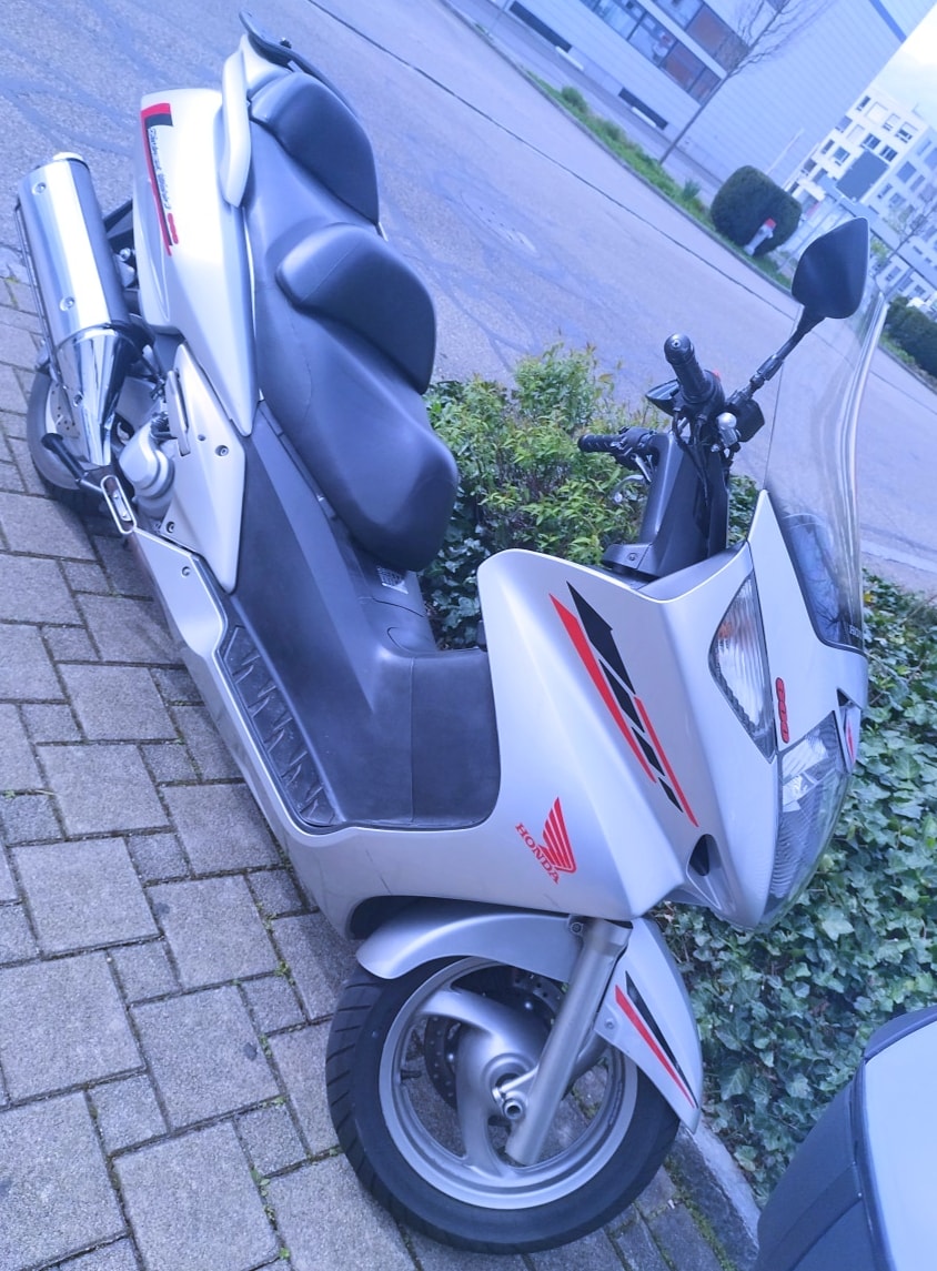 HONDA Silverwing 600-image-0
