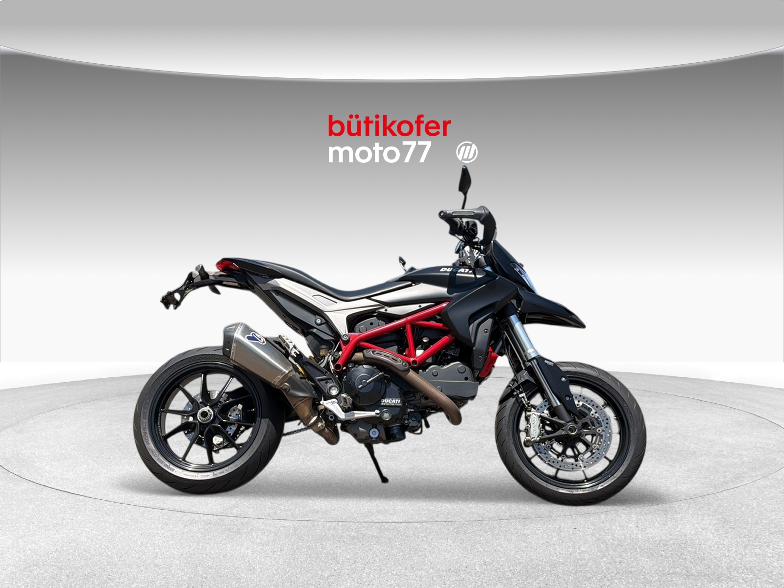 DUCATI 821 Hypermotard-image-1