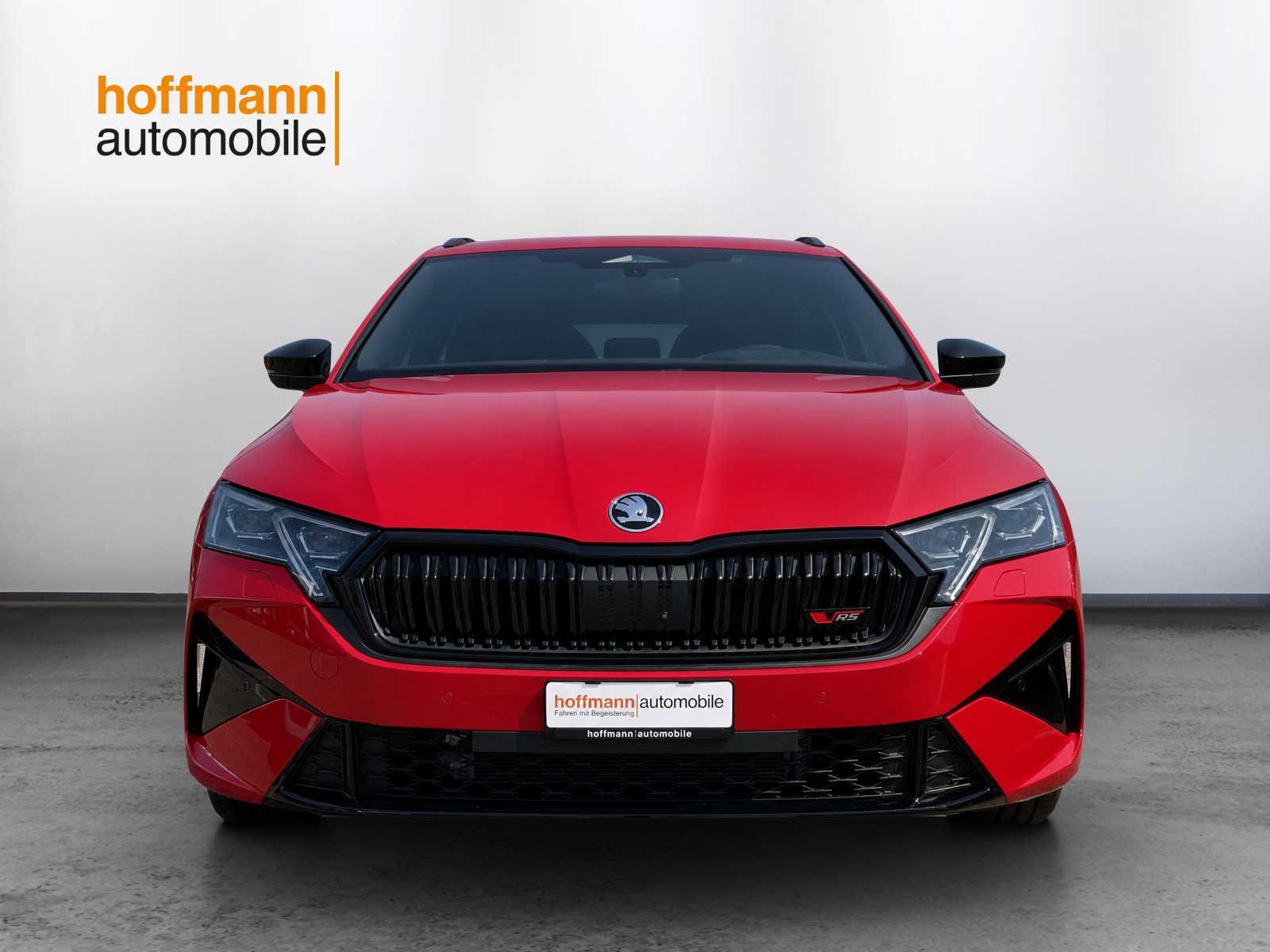 SKODA Octavia Combi 2.0 TSI DSG RS 30 Years Edition-showroom-element-1