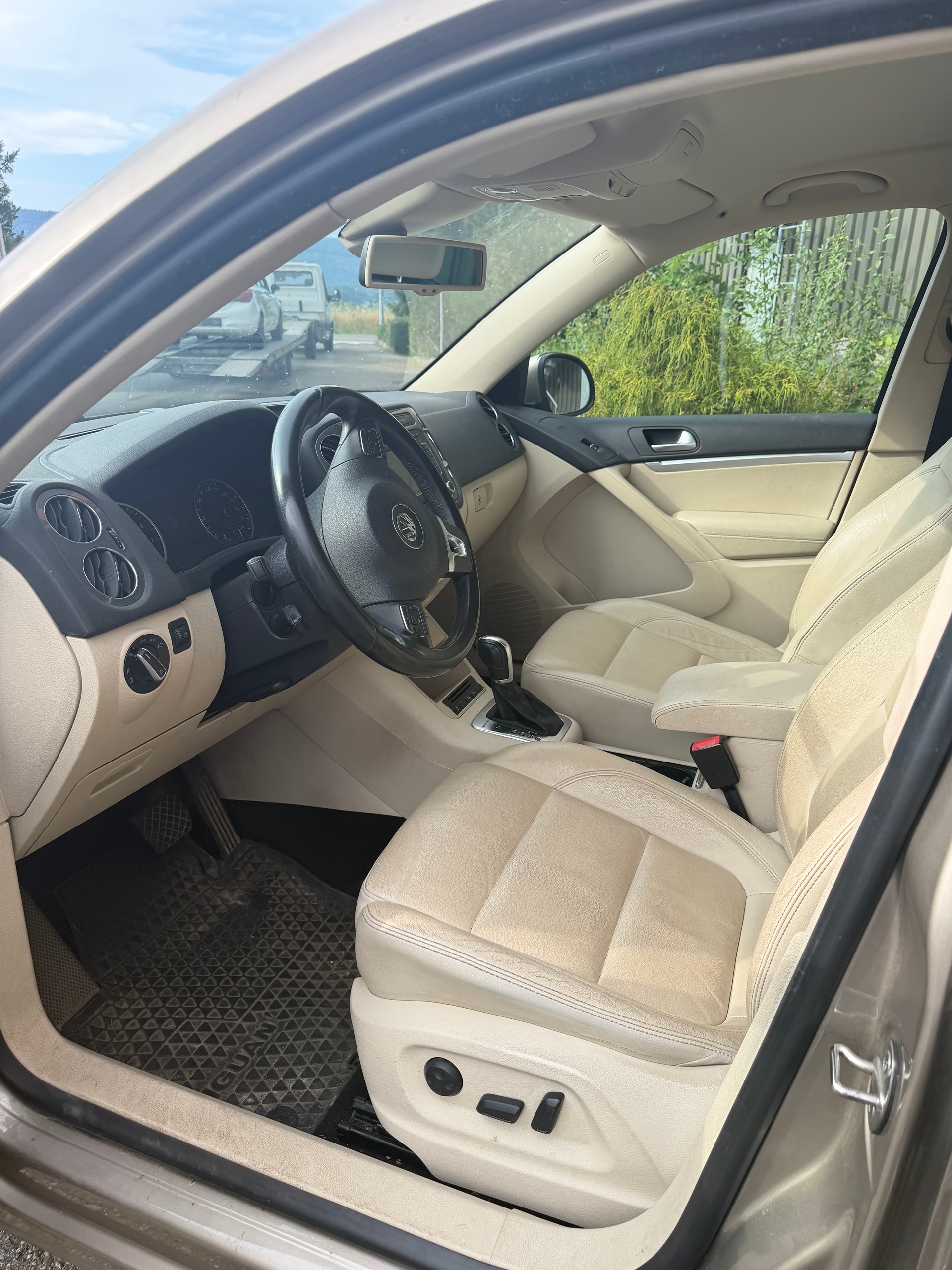VW Tiguan 2.0 TSI Sport&Style 4Motion DSG-image-10